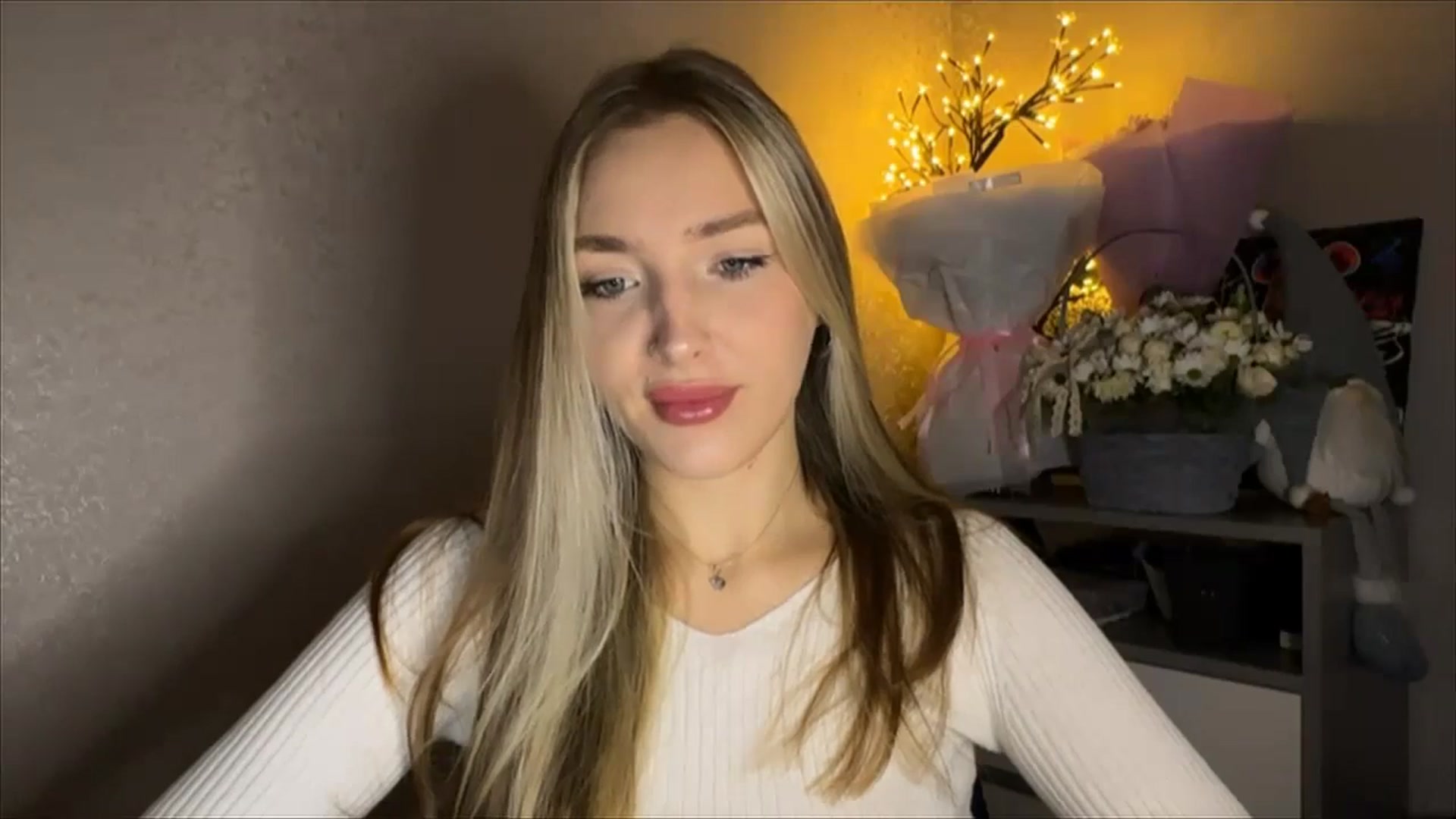 Gallery image thumbnail from My_Diana's myfreecams stream on, 11/09/2024, 13:53 image 12 of 20