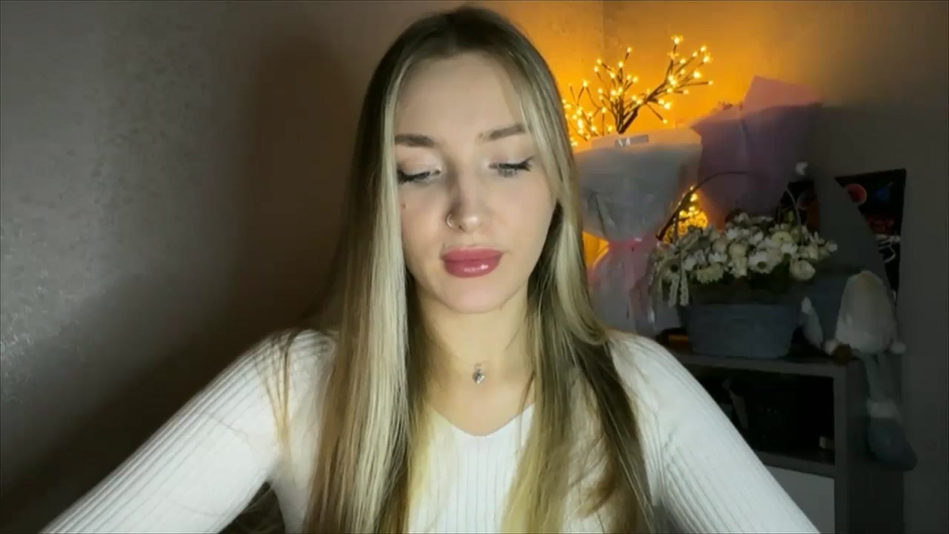 Gallery image thumbnail from My_Diana's myfreecams stream on, 11/09/2024, 14:31 image 11 of 20