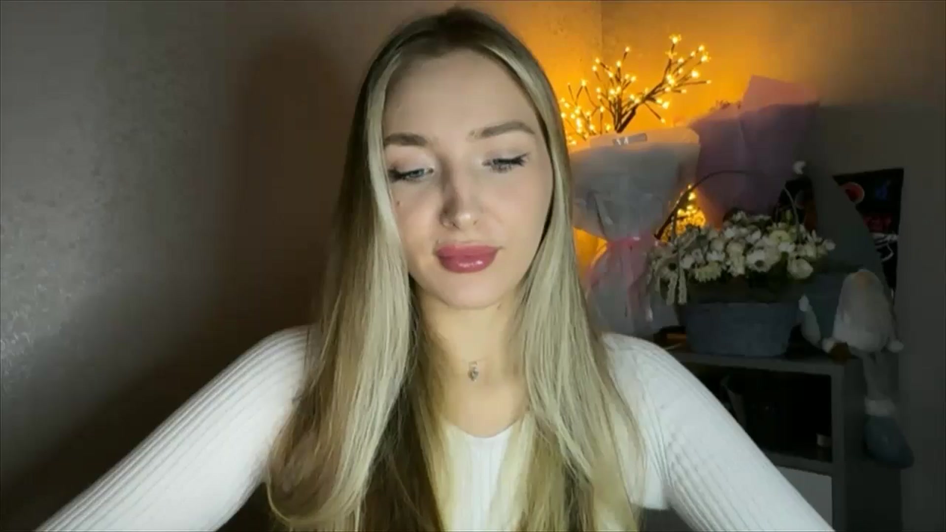 Gallery image thumbnail from My_Diana's myfreecams stream on, 11/09/2024, 14:31 image 13 of 20