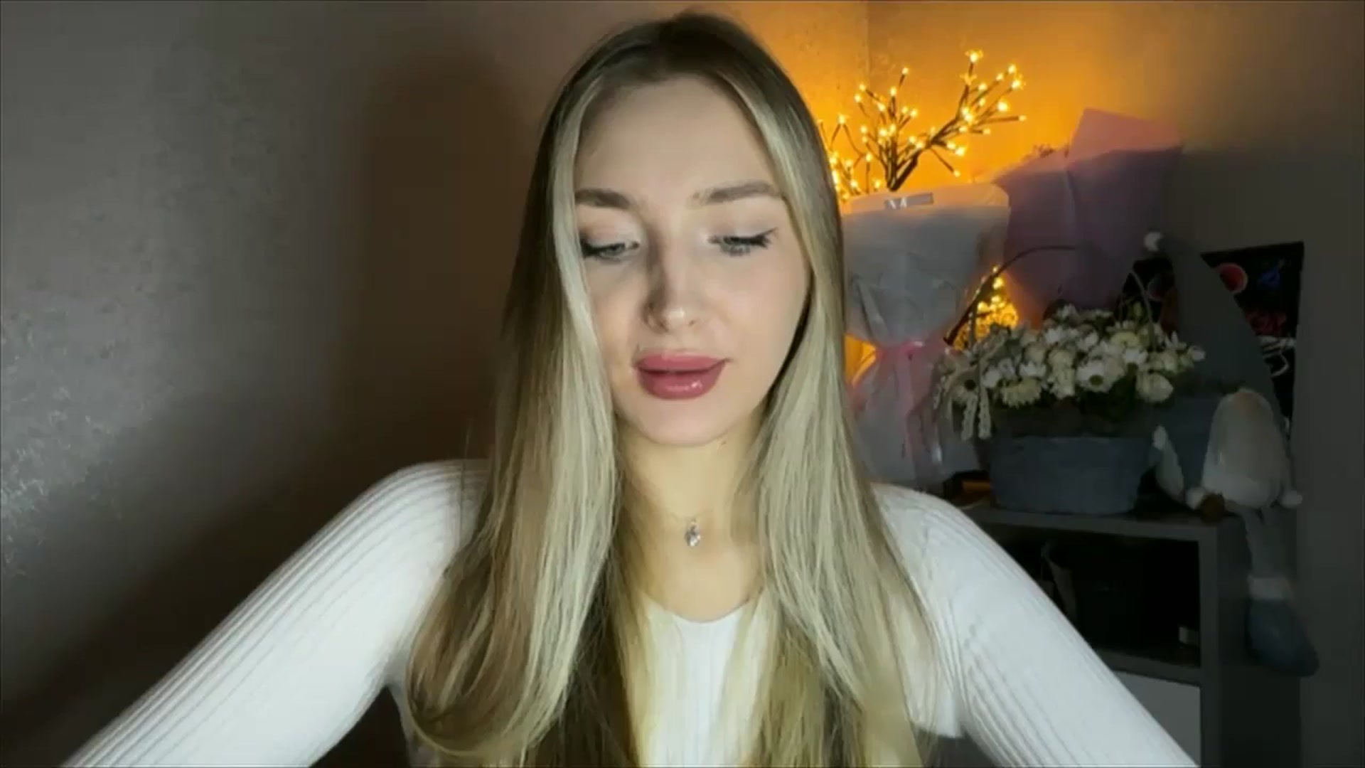 Gallery image thumbnail from My_Diana's myfreecams stream on, 11/09/2024, 14:31 image 14 of 20