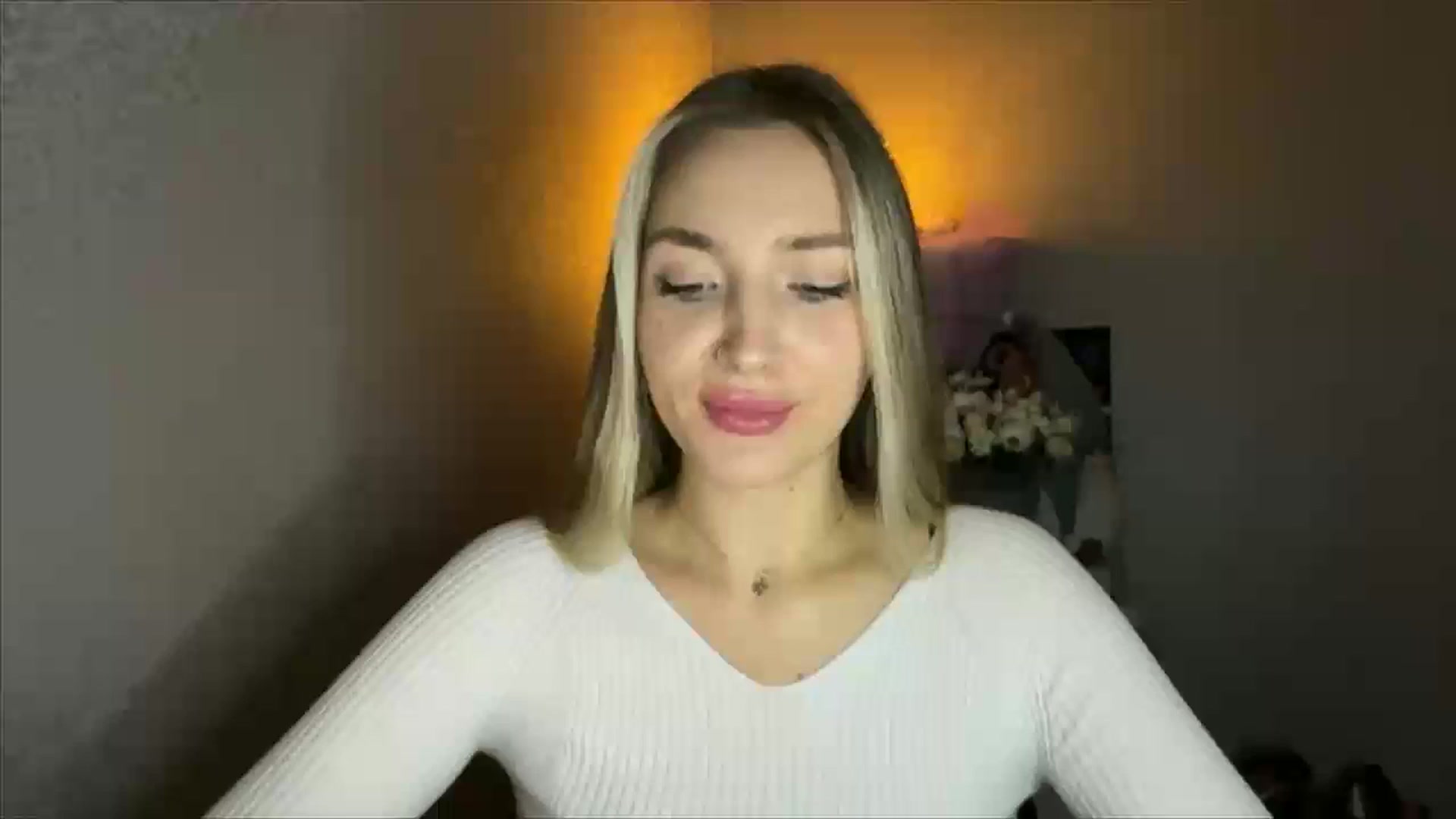 Gallery image thumbnail from My_Diana's myfreecams stream on, 11/09/2024, 20:49 image 14 of 20