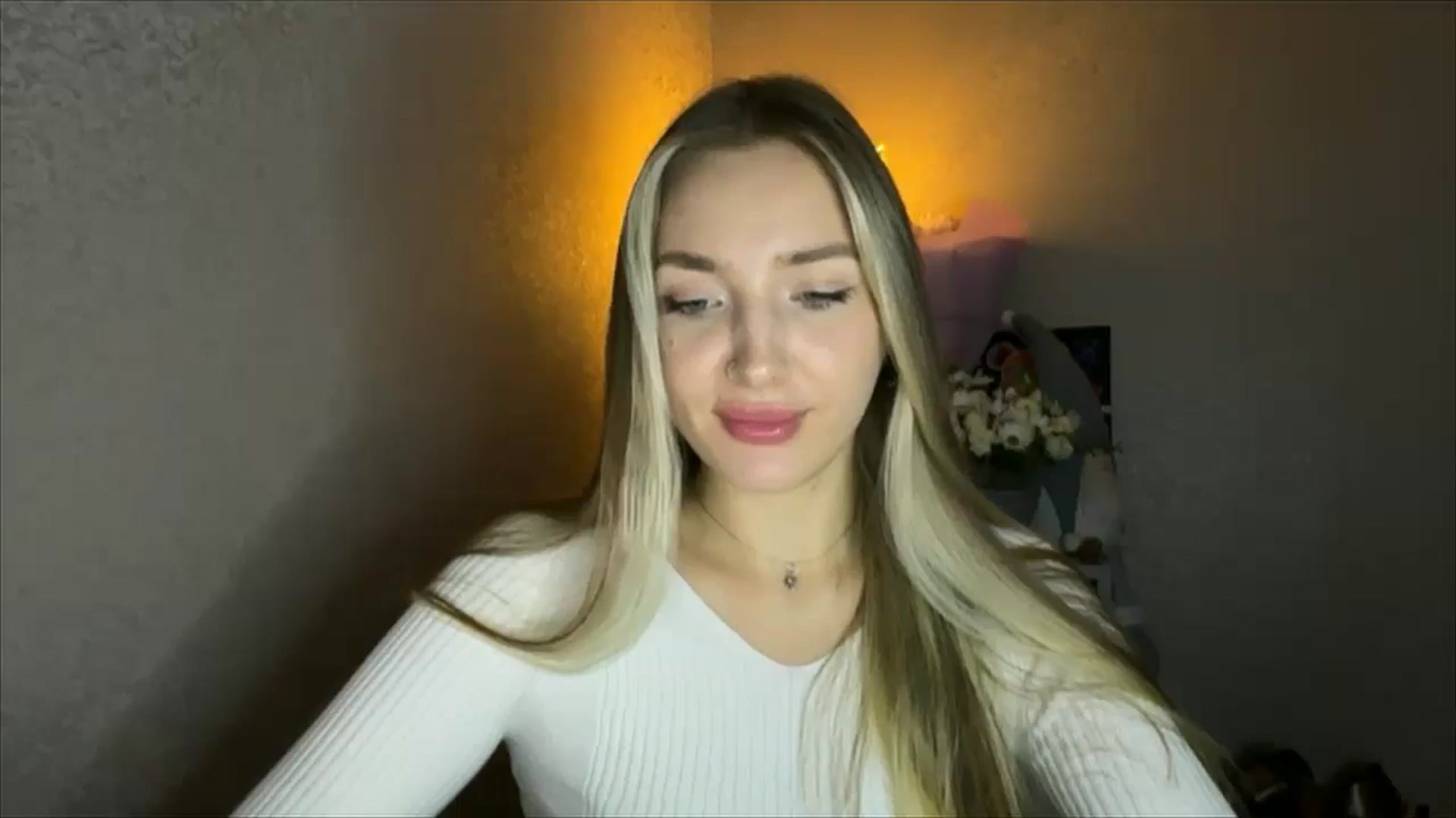 Gallery image thumbnail from My_Diana's myfreecams stream on, 11/09/2024, 20:49 image 17 of 20