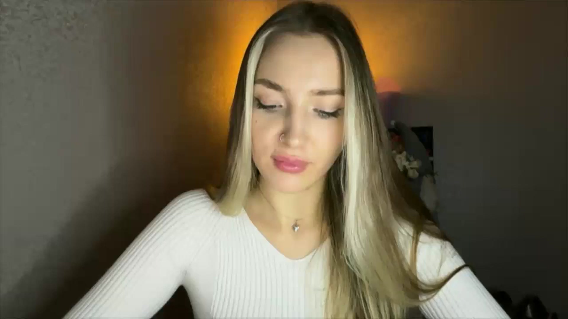 Gallery image thumbnail from My_Diana's myfreecams stream on, 11/09/2024, 21:27 image 10 of 20