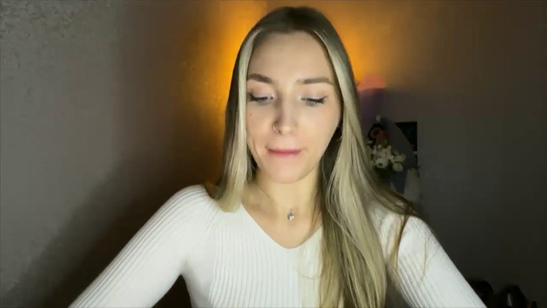 Gallery image thumbnail from My_Diana's myfreecams stream on, 11/09/2024, 21:27 image 14 of 20