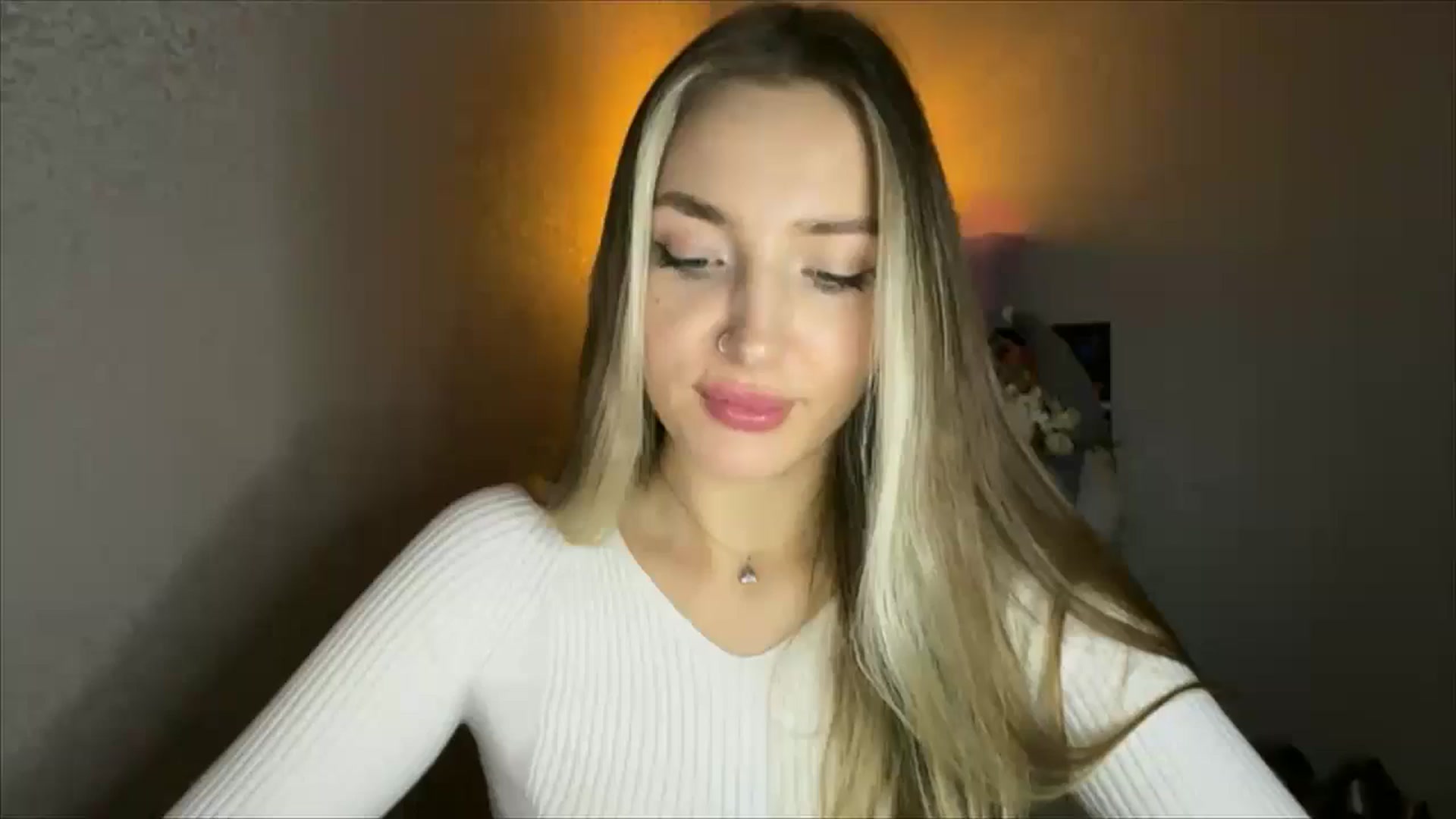 Gallery image thumbnail from My_Diana's myfreecams stream on, 11/09/2024, 21:27 image 11 of 20