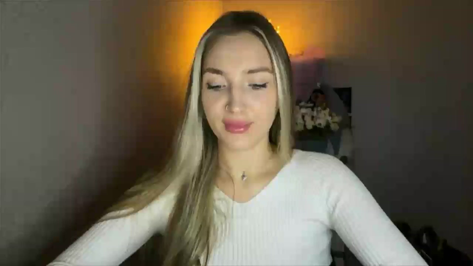 Gallery image thumbnail from My_Diana's myfreecams stream on, 11/09/2024, 21:27 image 19 of 20