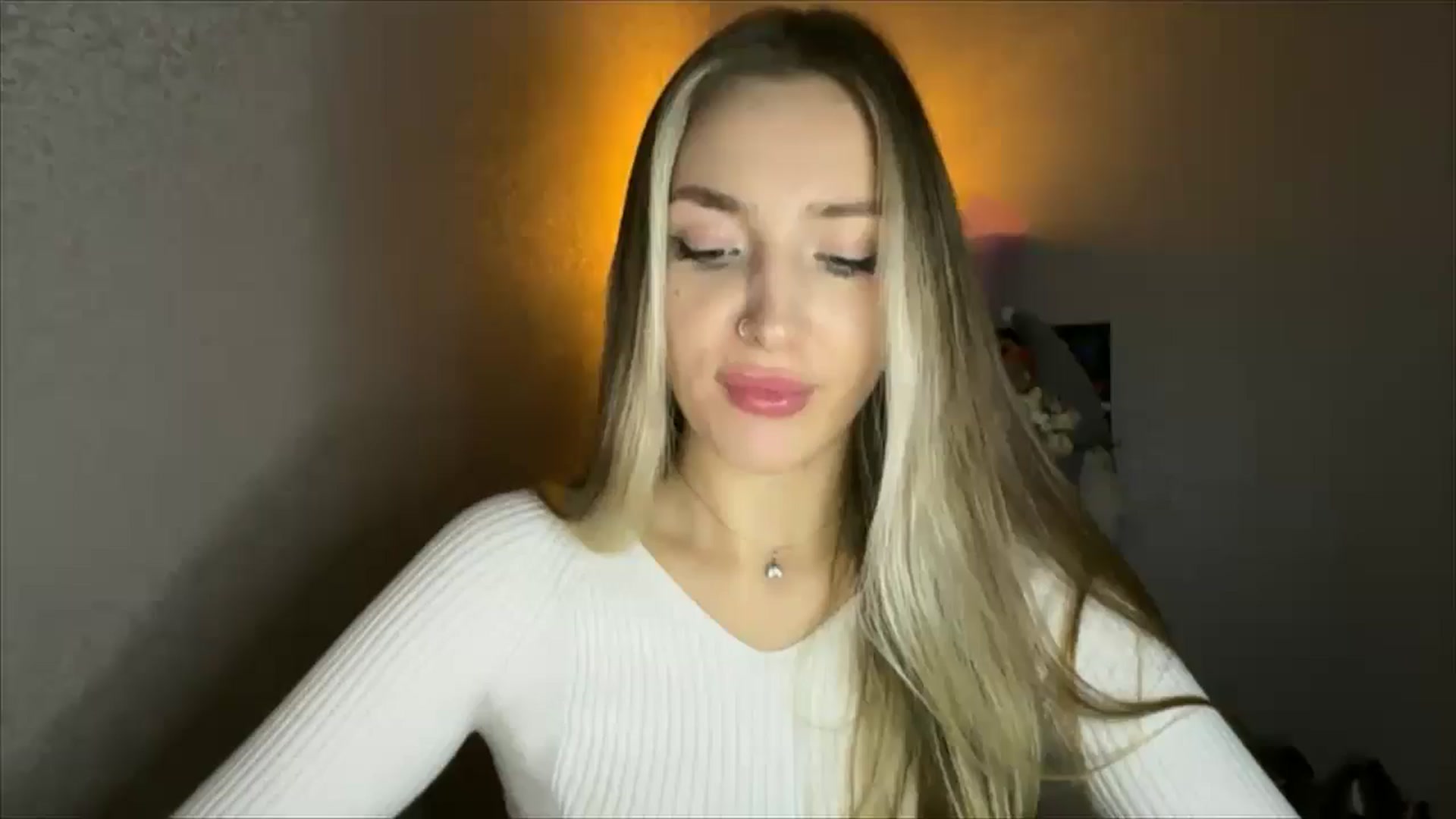 Gallery image thumbnail from My_Diana's myfreecams stream on, 11/09/2024, 21:27 image 13 of 20