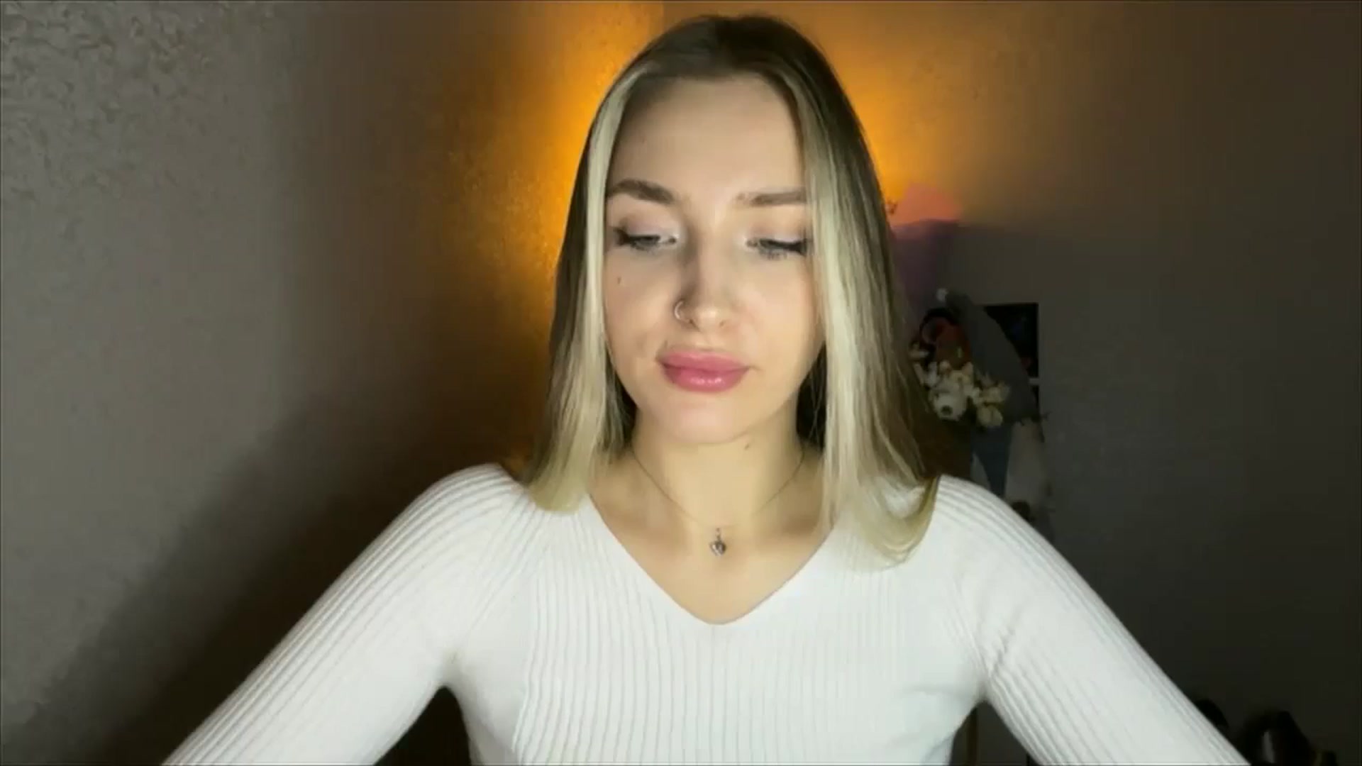 Gallery image thumbnail from My_Diana's myfreecams stream on, 11/09/2024, 21:27 image 7 of 20