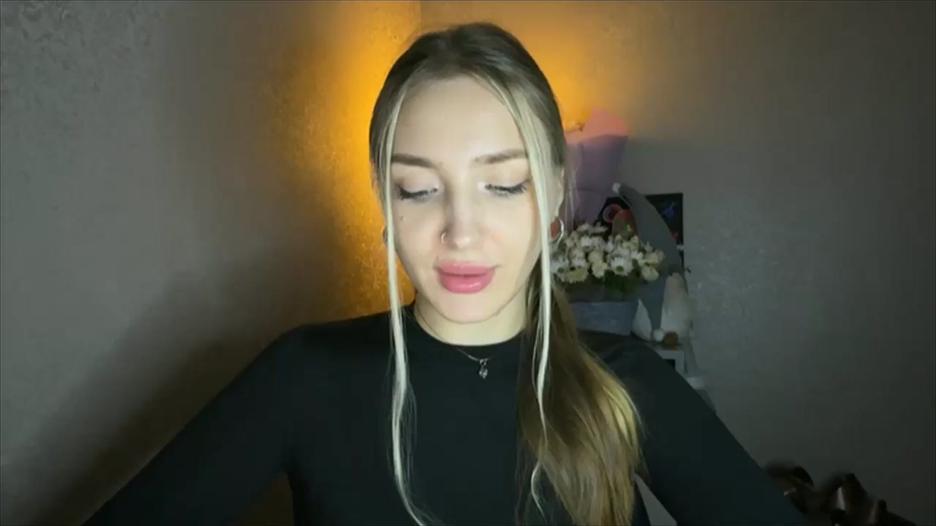 Gallery image thumbnail from My_Diana's myfreecams stream on, 11/10/2024, 22:56 image 15 of 20