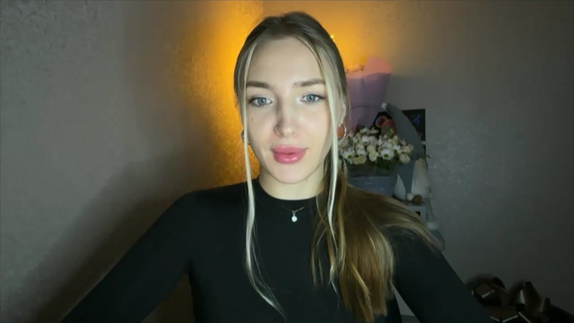 Gallery image thumbnail from My_Diana's myfreecams stream on, 11/10/2024, 22:56 image 17 of 20