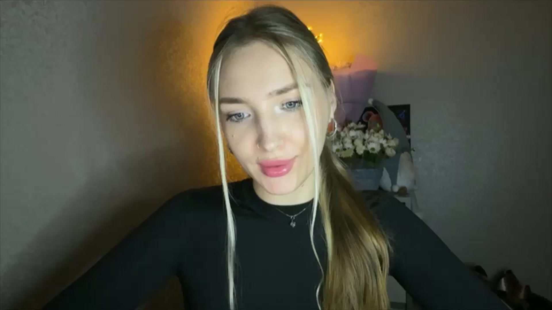 Gallery image thumbnail from My_Diana's myfreecams stream on, 11/10/2024, 22:56 image 20 of 20