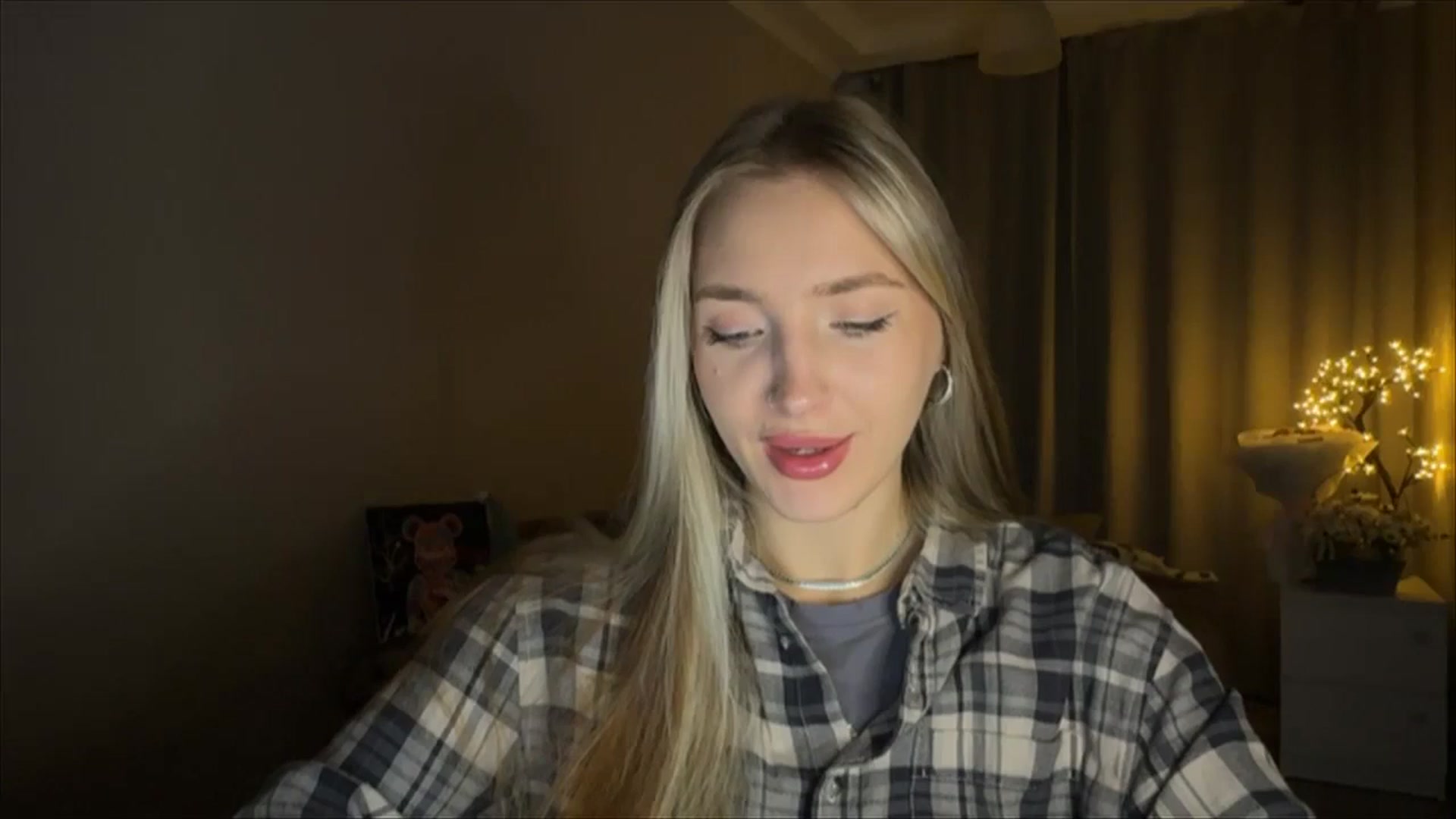 Gallery image thumbnail from My_Diana's myfreecams stream on, 11/12/2024, 23:14 image 2 of 20
