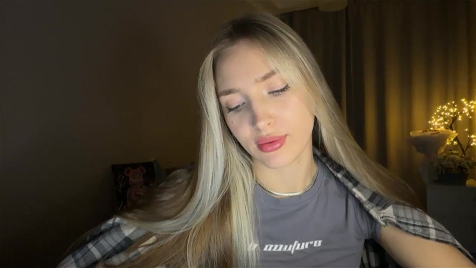 Gallery image thumbnail from My_Diana's myfreecams stream on, 11/12/2024, 23:14 image 18 of 20