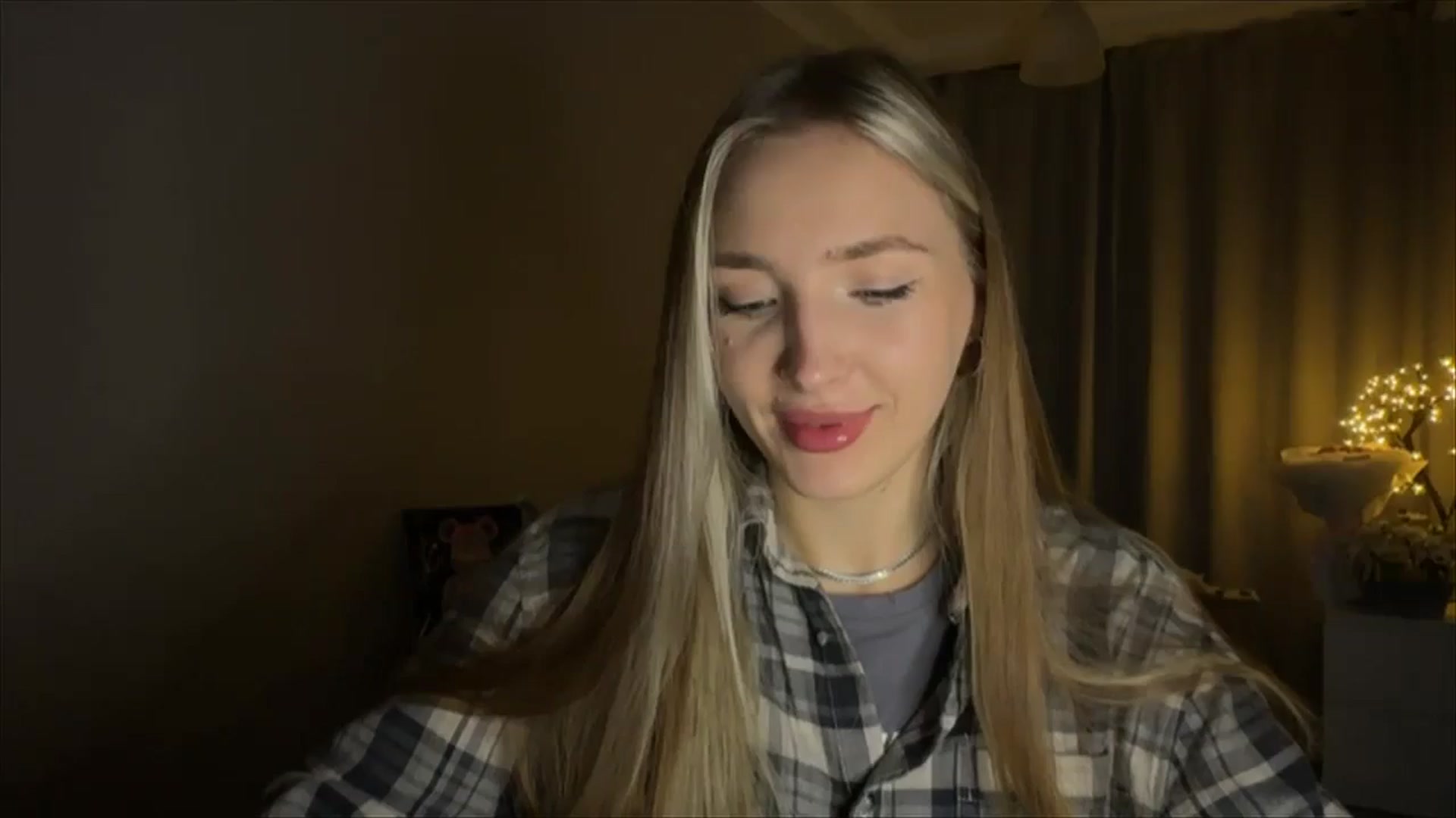 Gallery image thumbnail from My_Diana's myfreecams stream on, 11/12/2024, 23:14 image 1 of 20