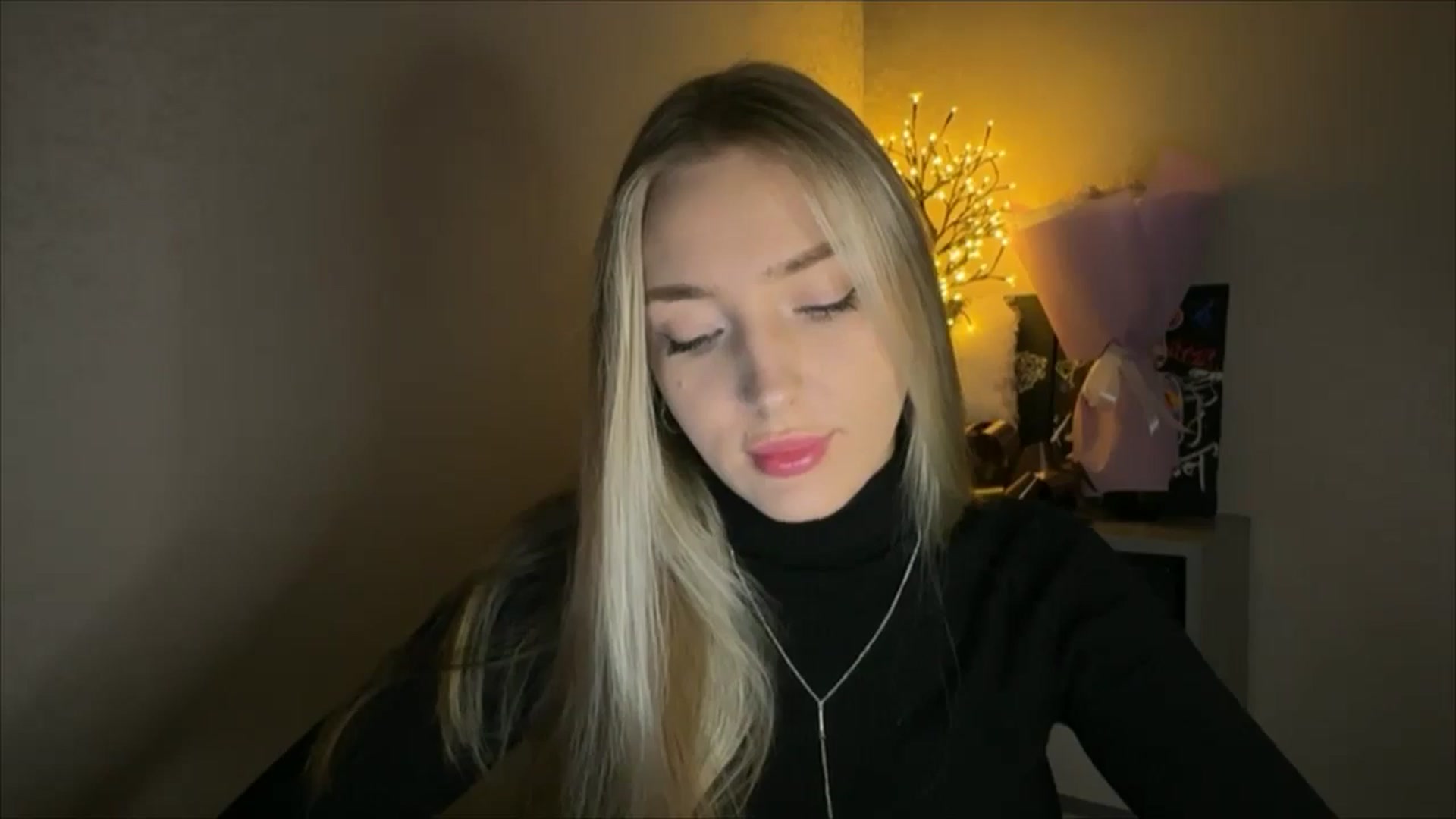 Gallery image thumbnail from My_Diana's myfreecams stream on, 11/14/2024, 14:08 image 19 of 20