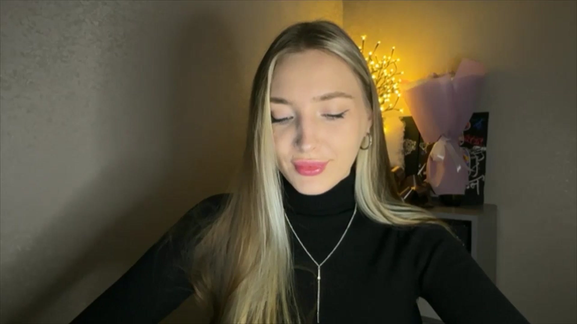 Gallery image thumbnail from My_Diana's myfreecams stream on, 11/14/2024, 14:08 image 14 of 20
