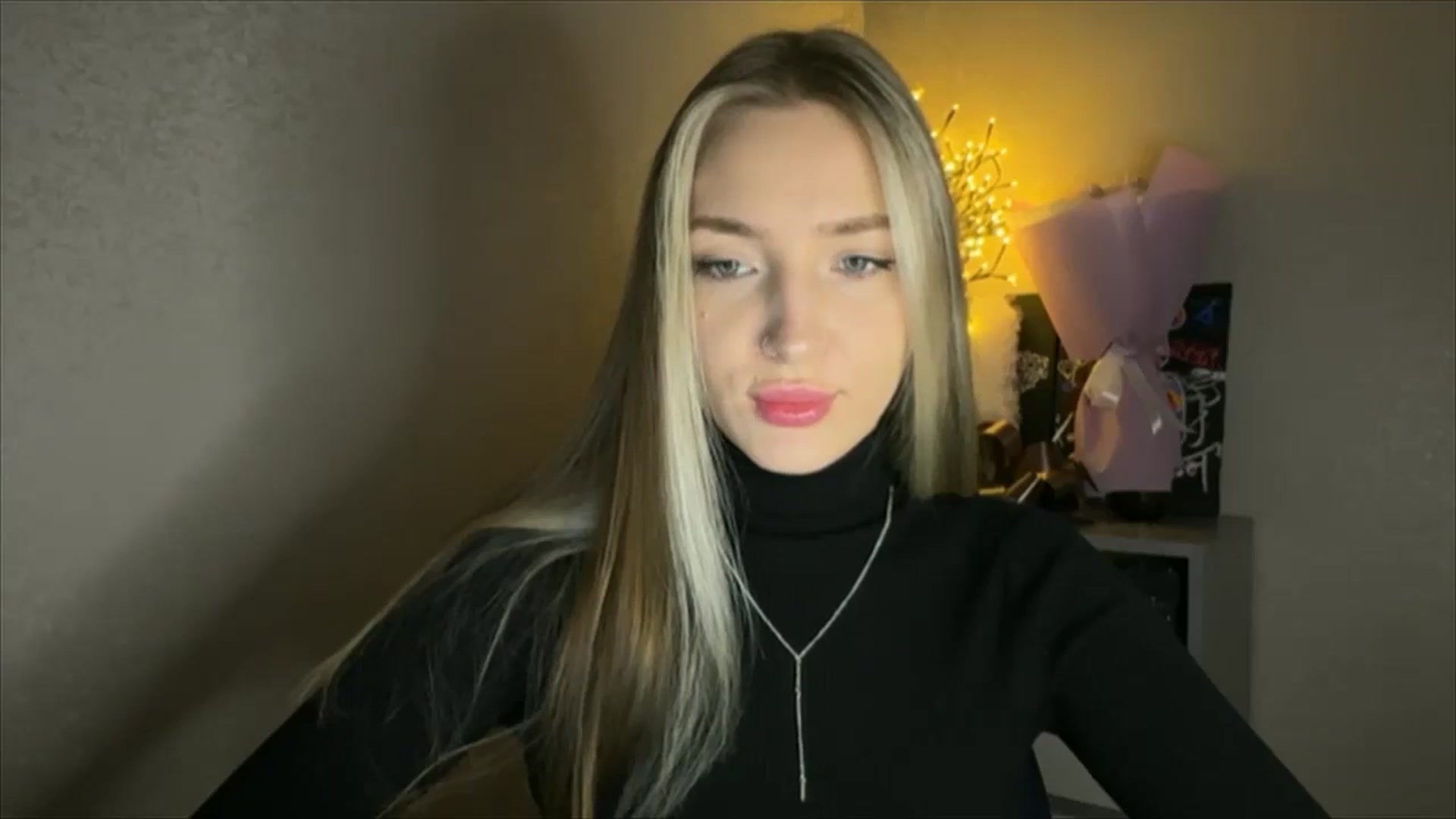 Gallery image thumbnail from My_Diana's myfreecams stream on, 11/14/2024, 14:08 image 17 of 20