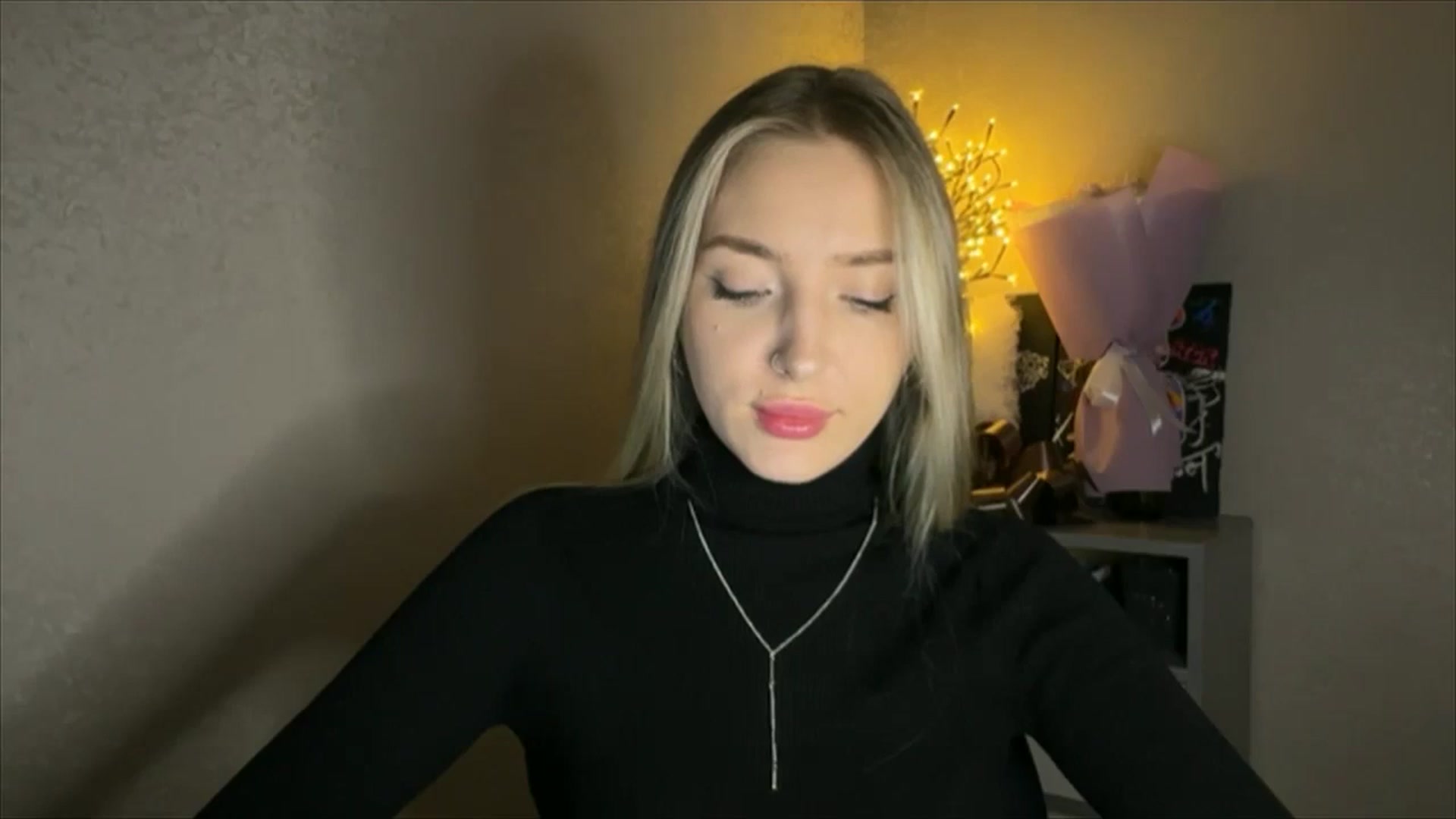 Gallery image thumbnail from My_Diana's myfreecams stream on, 11/14/2024, 14:08 image 18 of 20