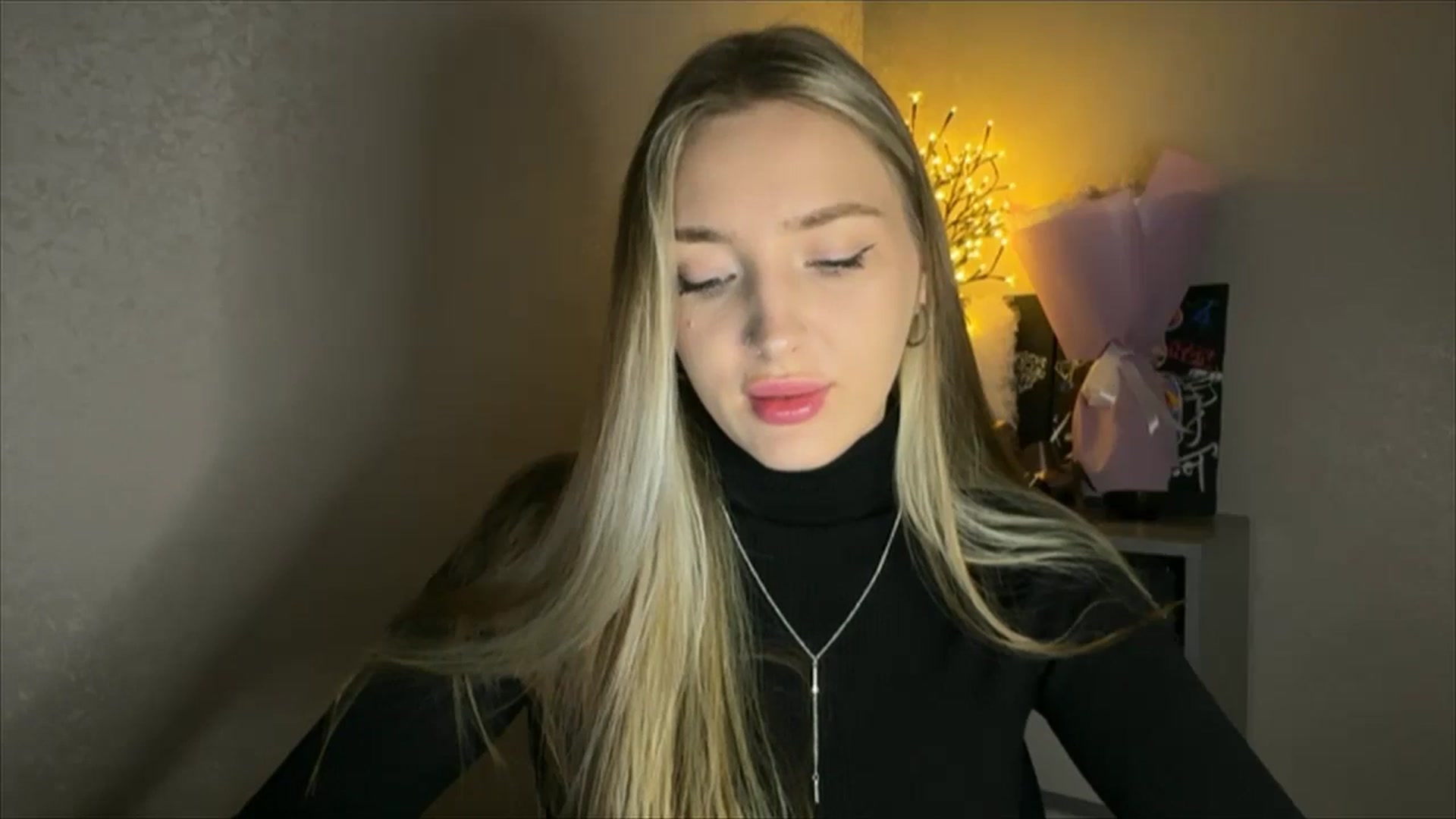 Gallery image thumbnail from My_Diana's myfreecams stream on, 11/14/2024, 14:08 image 16 of 20