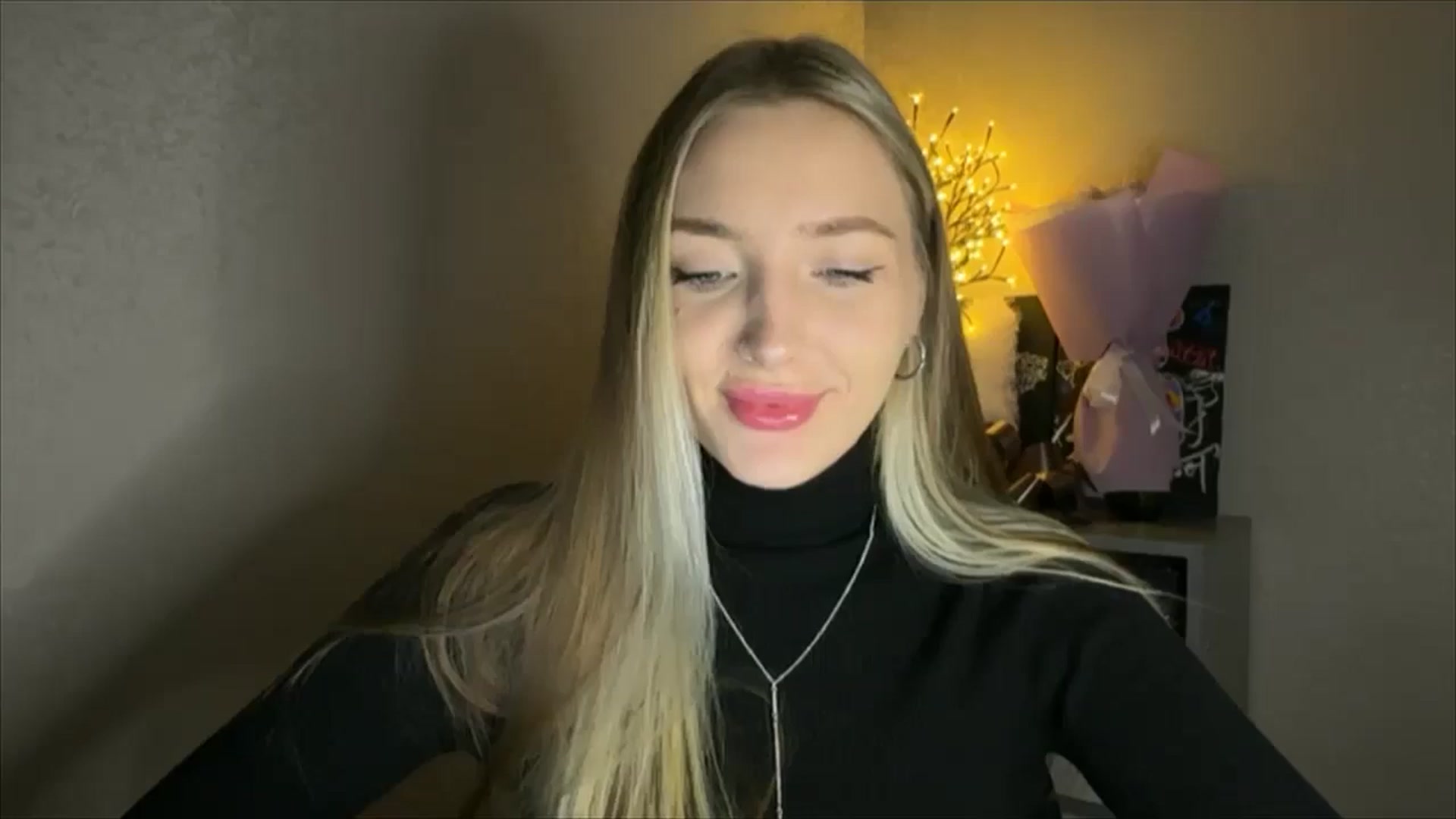 Gallery image thumbnail from My_Diana's myfreecams stream on, 11/14/2024, 14:08 image 12 of 20