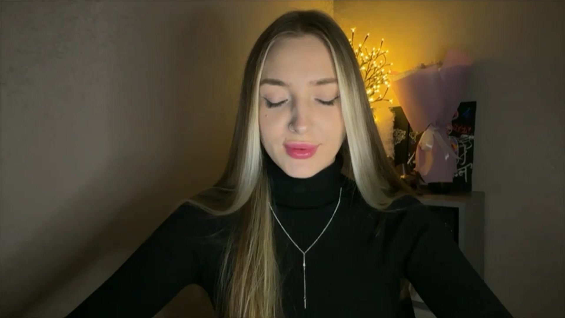 Gallery image thumbnail from My_Diana's myfreecams stream on, 11/14/2024, 15:23 image 11 of 20