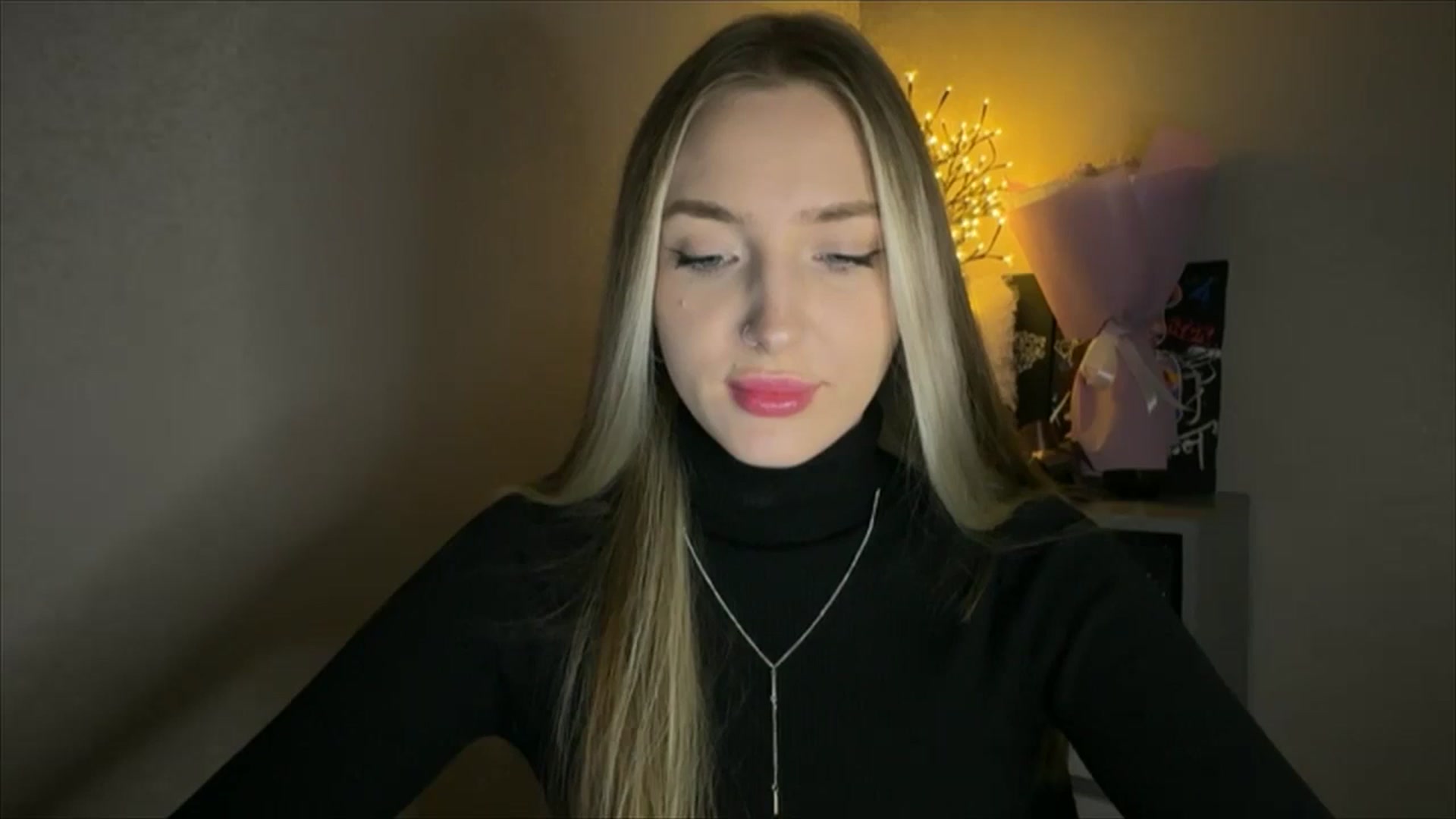 Gallery image thumbnail from My_Diana's myfreecams stream on, 11/14/2024, 15:23 image 10 of 20