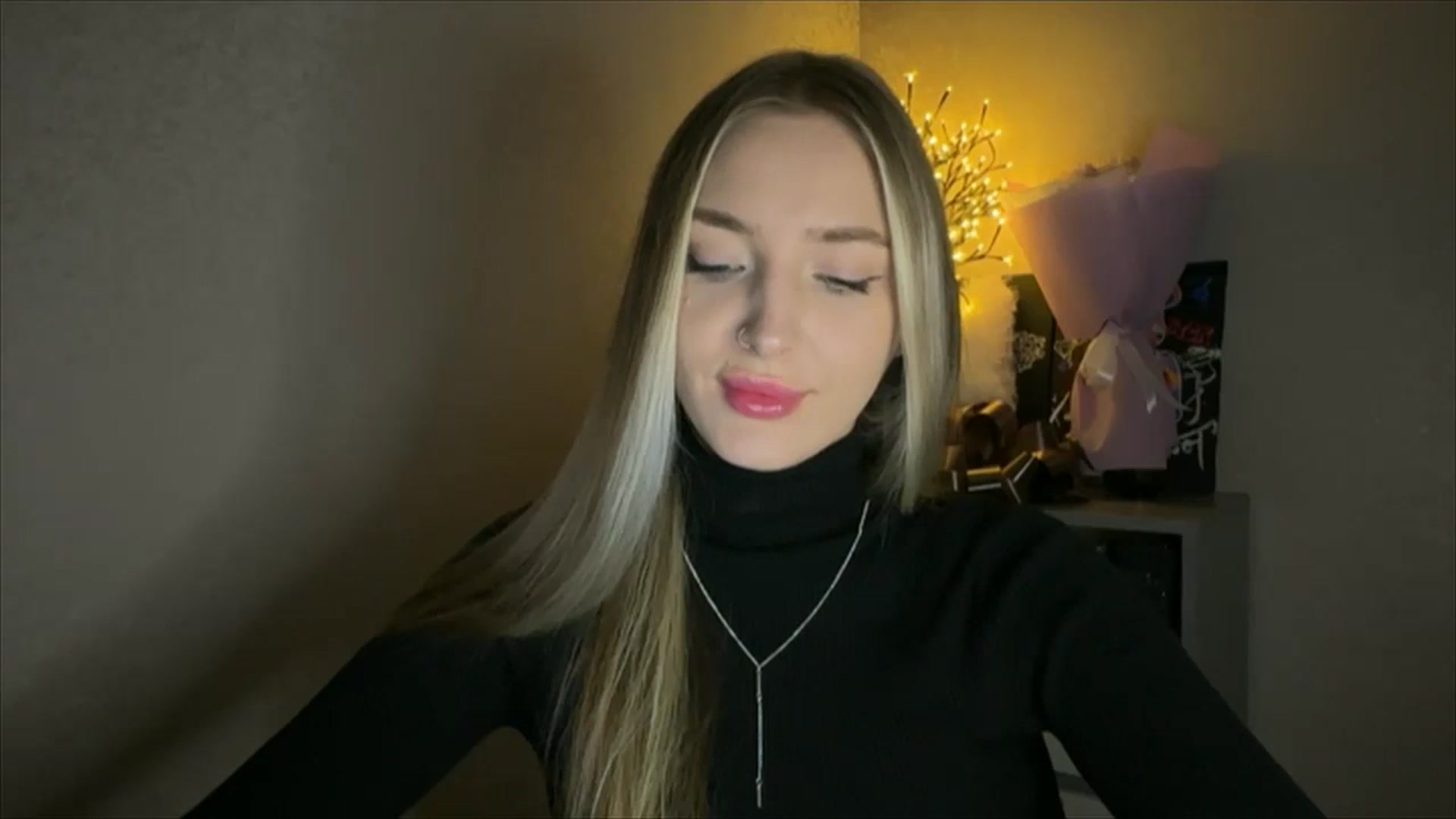 Gallery image thumbnail from My_Diana's myfreecams stream on, 11/14/2024, 15:23 image 17 of 20