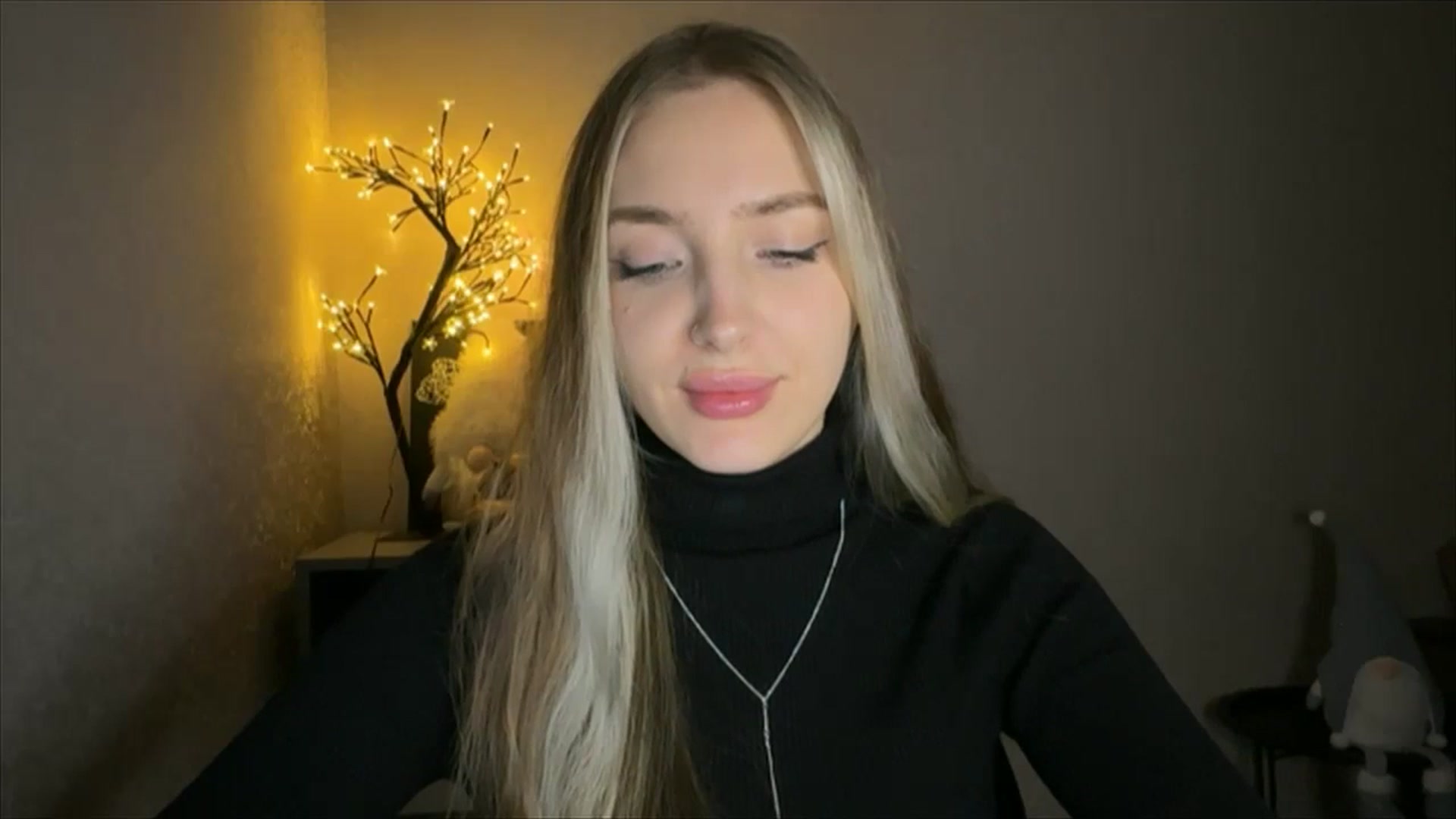 Gallery image thumbnail from My_Diana's myfreecams stream on, 11/14/2024, 21:51 image 13 of 20