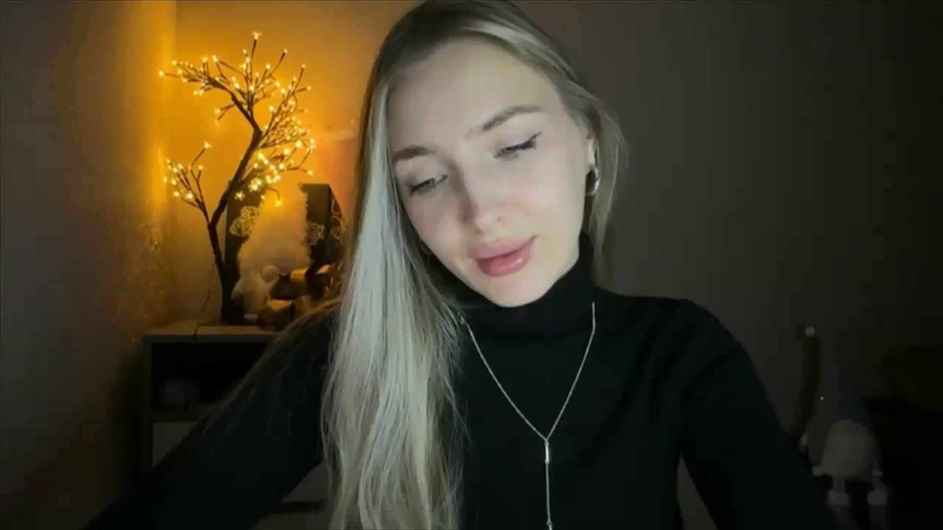 Gallery image thumbnail from My_Diana's myfreecams stream on, 11/14/2024, 23:01 image 12 of 20