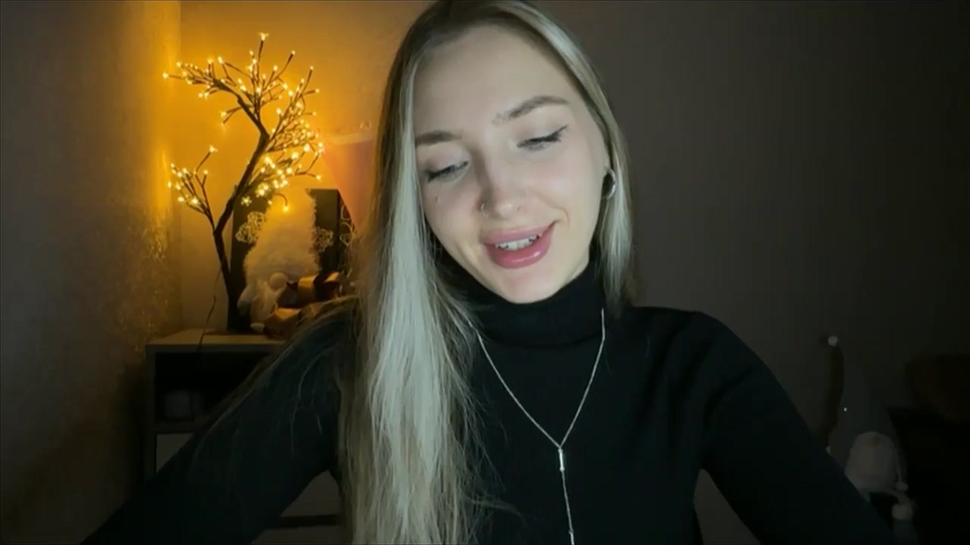 Gallery image thumbnail from My_Diana's myfreecams stream on, 11/14/2024, 23:01 image 13 of 20