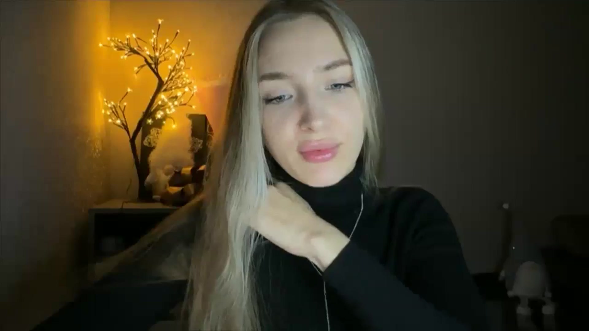 Gallery image thumbnail from My_Diana's myfreecams stream on, 11/14/2024, 23:01 image 19 of 20