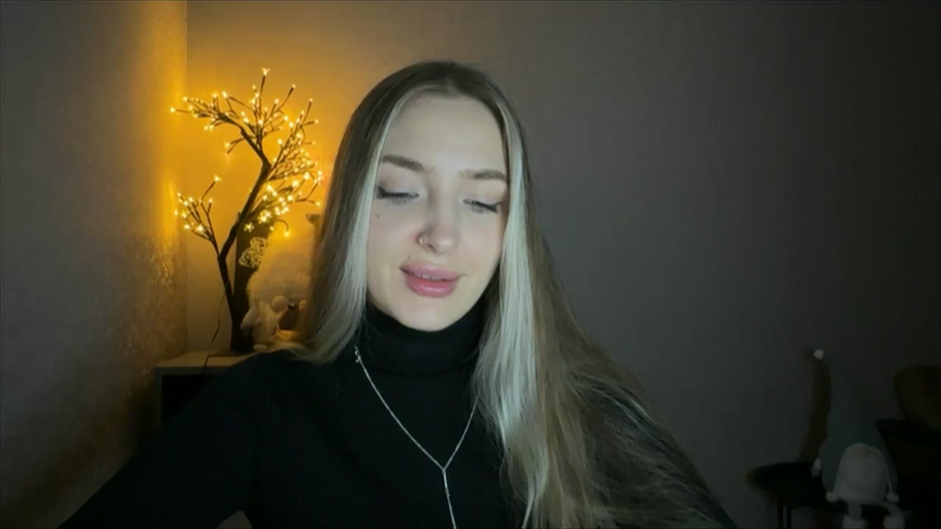 Gallery image thumbnail from My_Diana's myfreecams stream on, 11/14/2024, 23:01 image 10 of 20