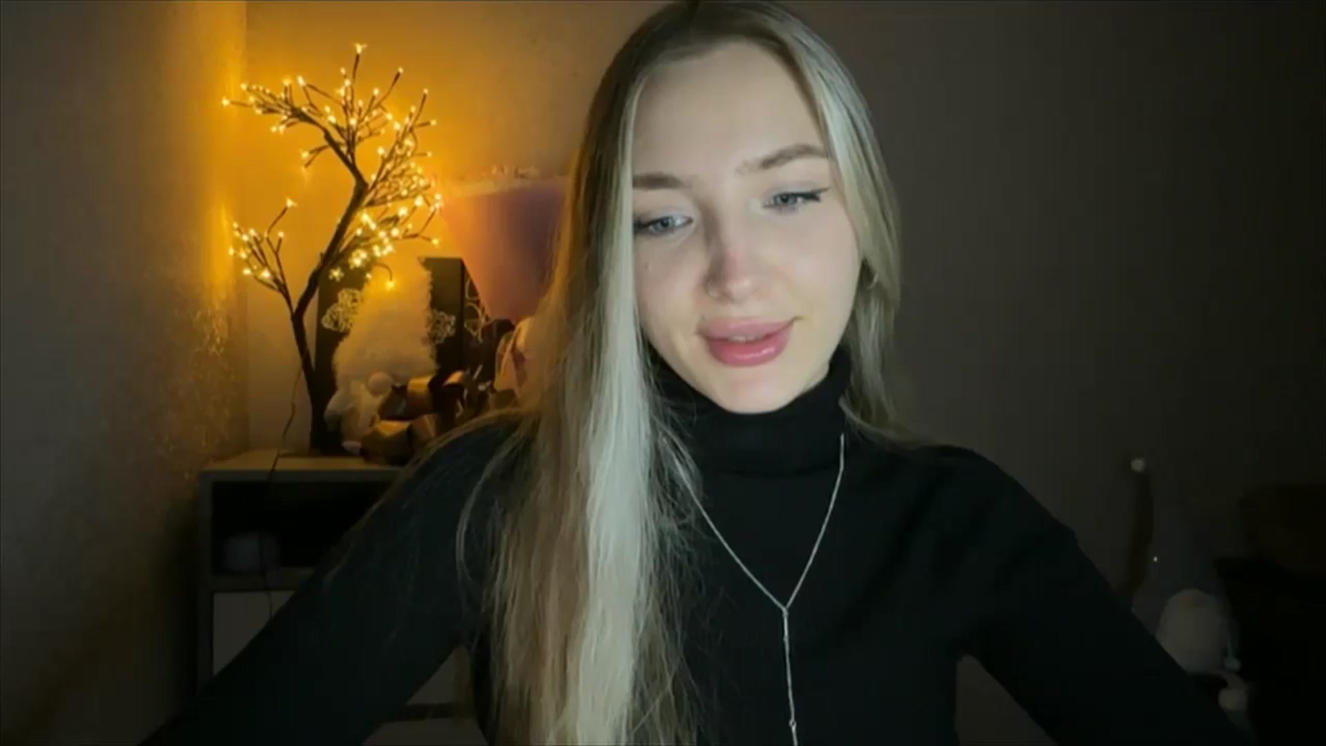 Gallery image thumbnail from My_Diana's myfreecams stream on, 11/14/2024, 23:01 image 17 of 20
