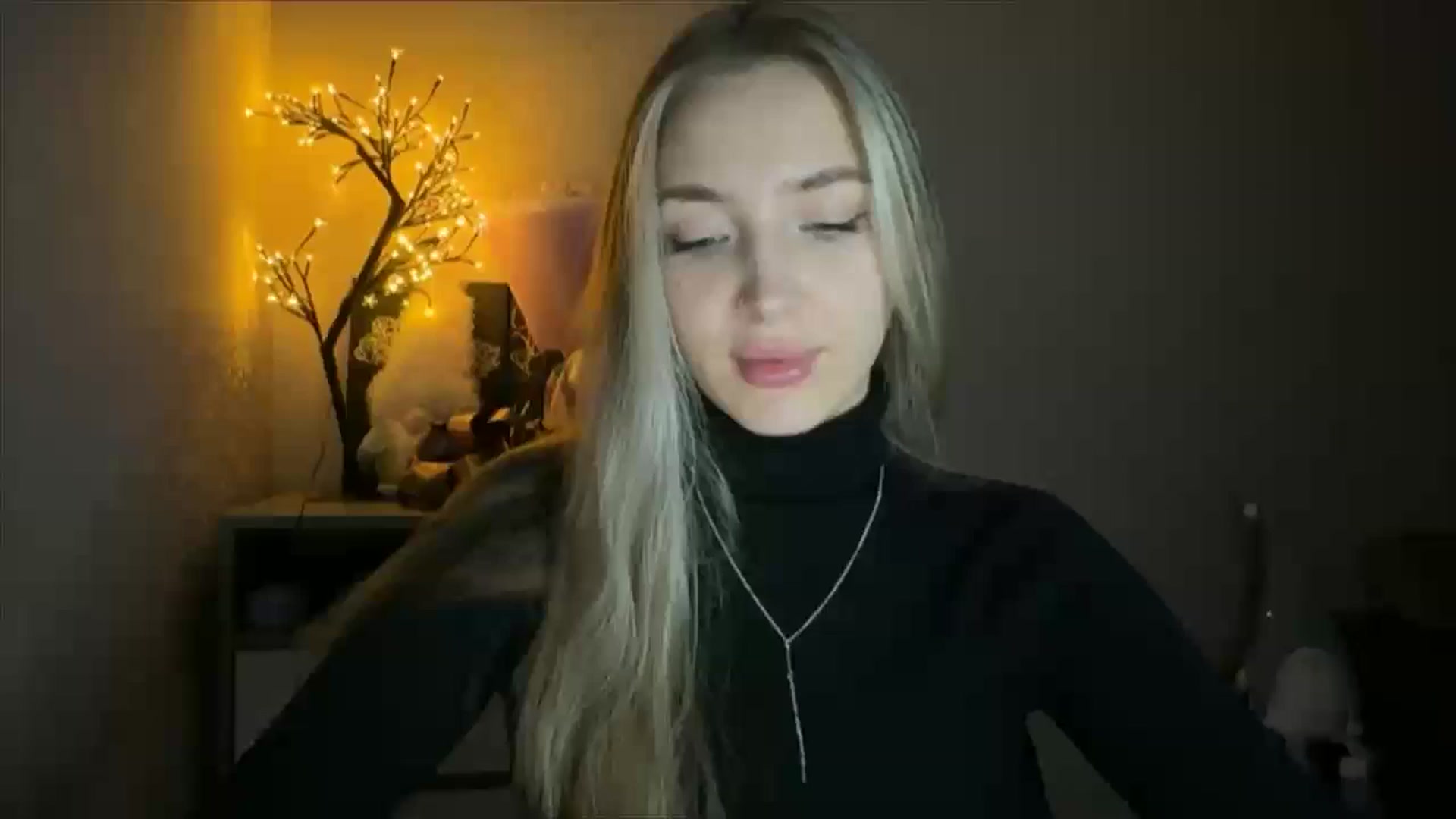 Gallery image thumbnail from My_Diana's myfreecams stream on, 11/14/2024, 23:01 image 18 of 20