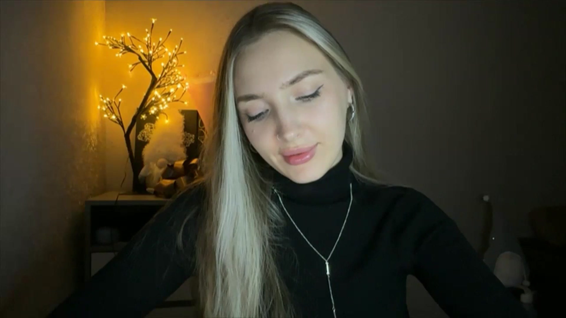 Gallery image thumbnail from My_Diana's myfreecams stream on, 11/14/2024, 23:01 image 16 of 20