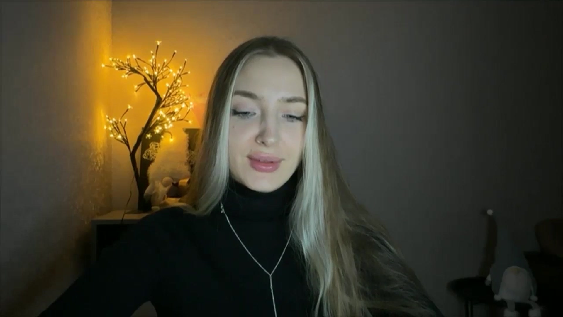Gallery image thumbnail from My_Diana's myfreecams stream on, 11/14/2024, 23:01 image 9 of 20