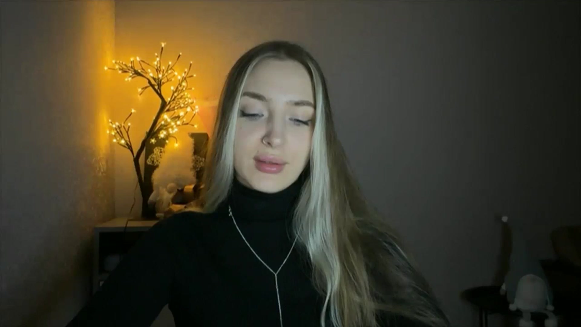 Gallery image thumbnail from My_Diana's myfreecams stream on, 11/14/2024, 23:01 image 8 of 20