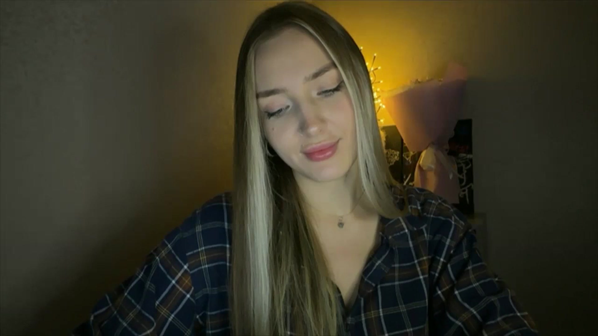 Gallery image thumbnail from My_Diana's myfreecams stream on, 11/15/2024, 14:55 image 18 of 20