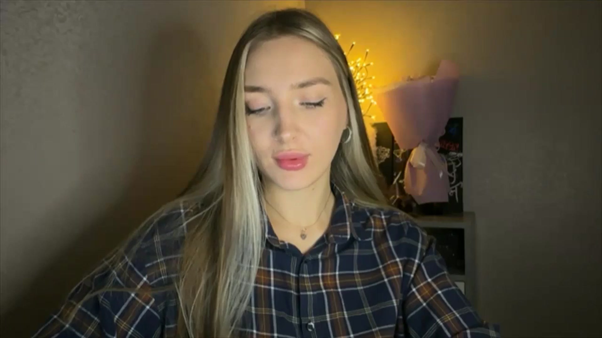 Gallery image thumbnail from My_Diana's myfreecams stream on, 11/15/2024, 14:55 image 4 of 20