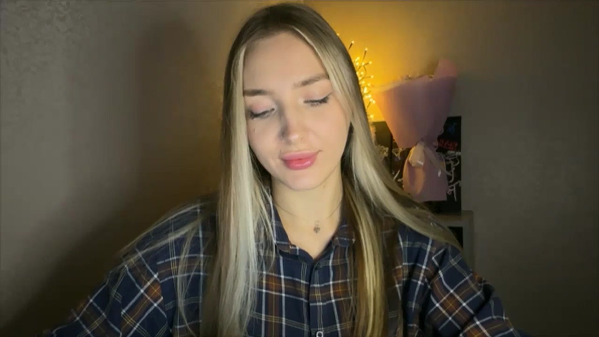 Gallery image thumbnail from My_Diana's myfreecams stream on, 11/15/2024, 14:55 image 15 of 20