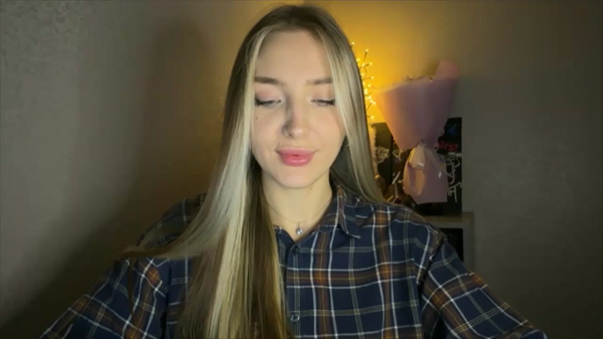 Gallery image thumbnail from My_Diana's myfreecams stream on, 11/15/2024, 14:55 image 11 of 20