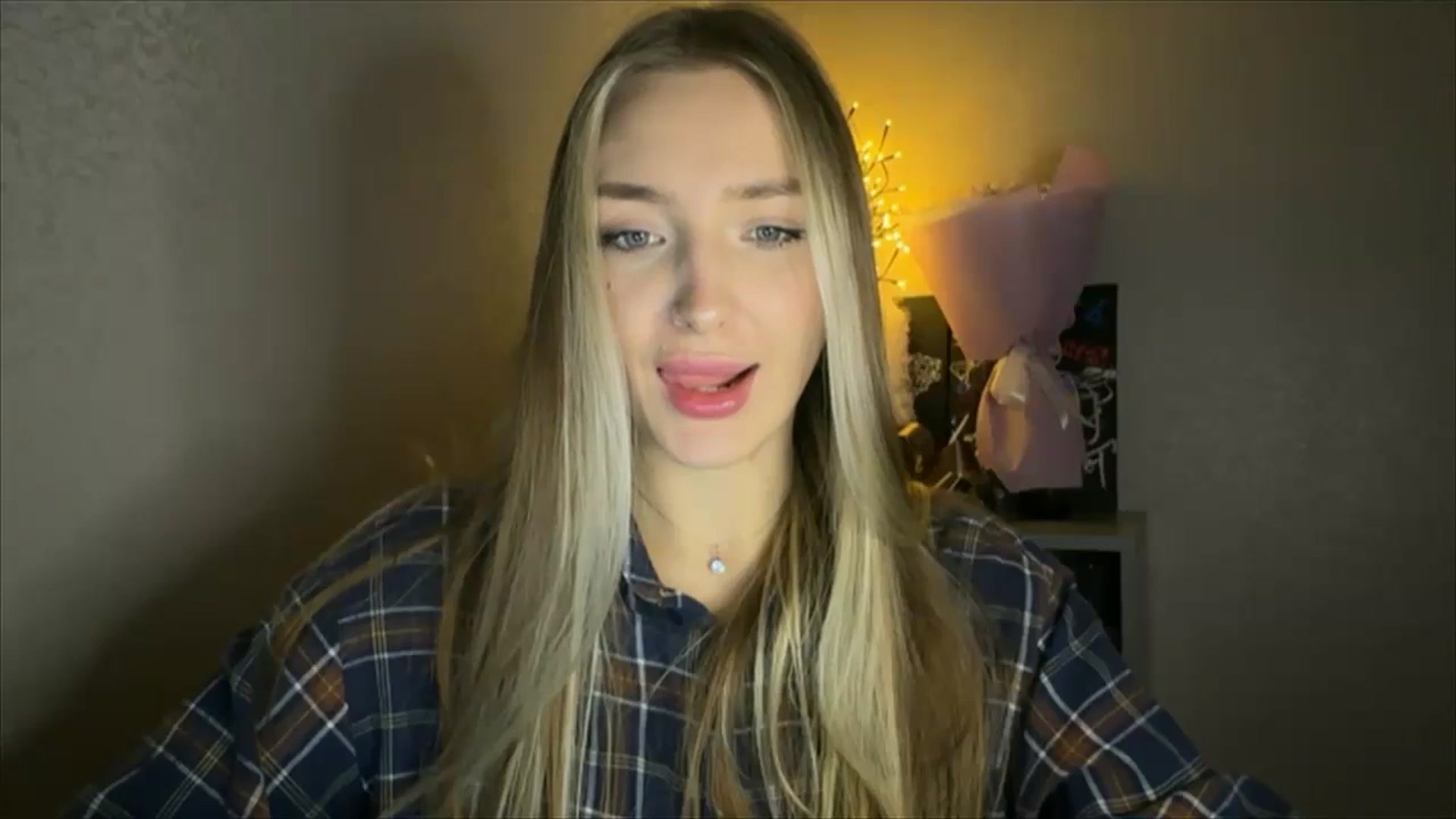 Gallery image thumbnail from My_Diana's myfreecams stream on, 11/15/2024, 14:55 image 10 of 20