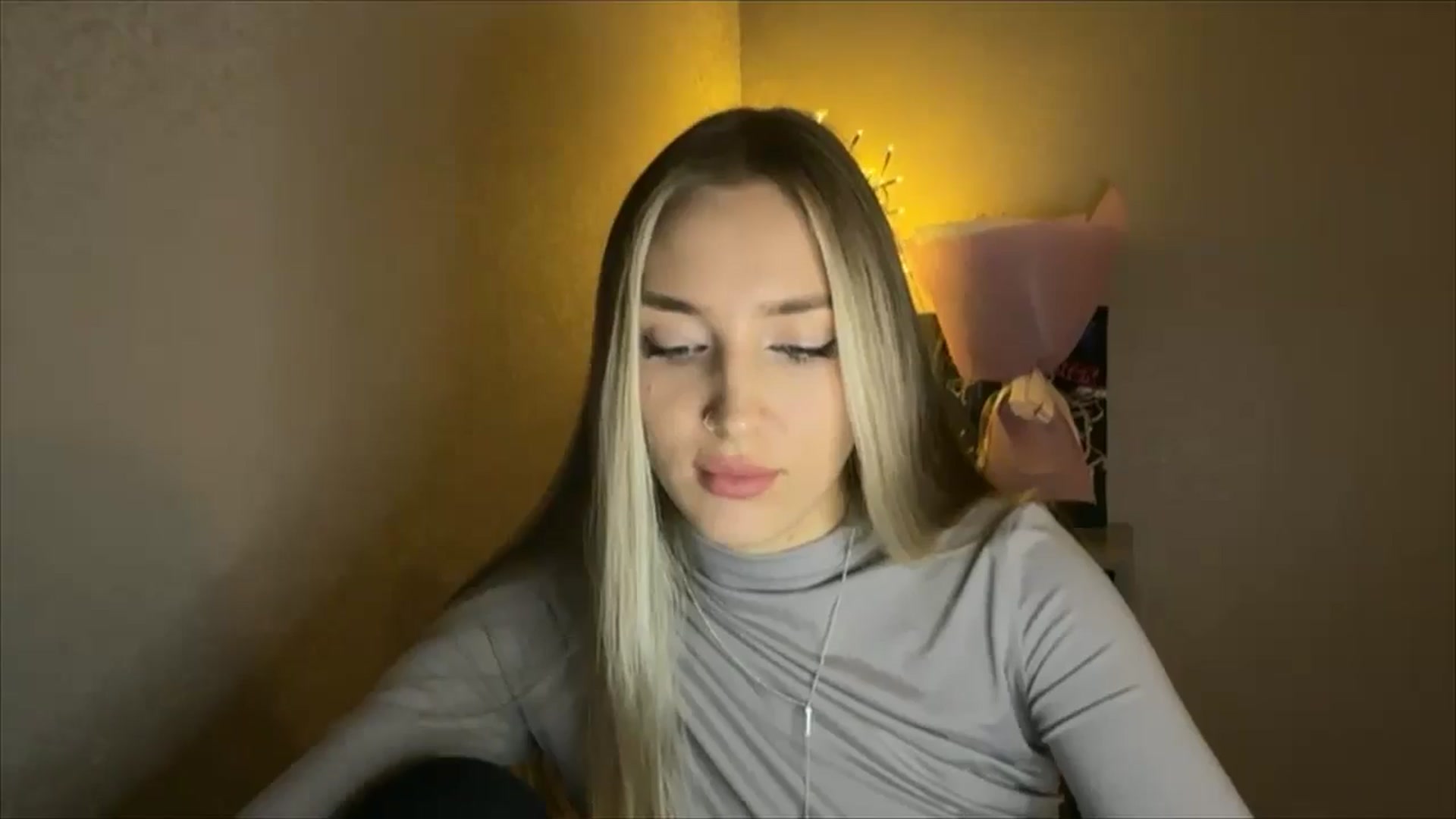 Gallery image thumbnail from My_Diana's myfreecams stream on, 11/16/2024, 21:30 image 6 of 20