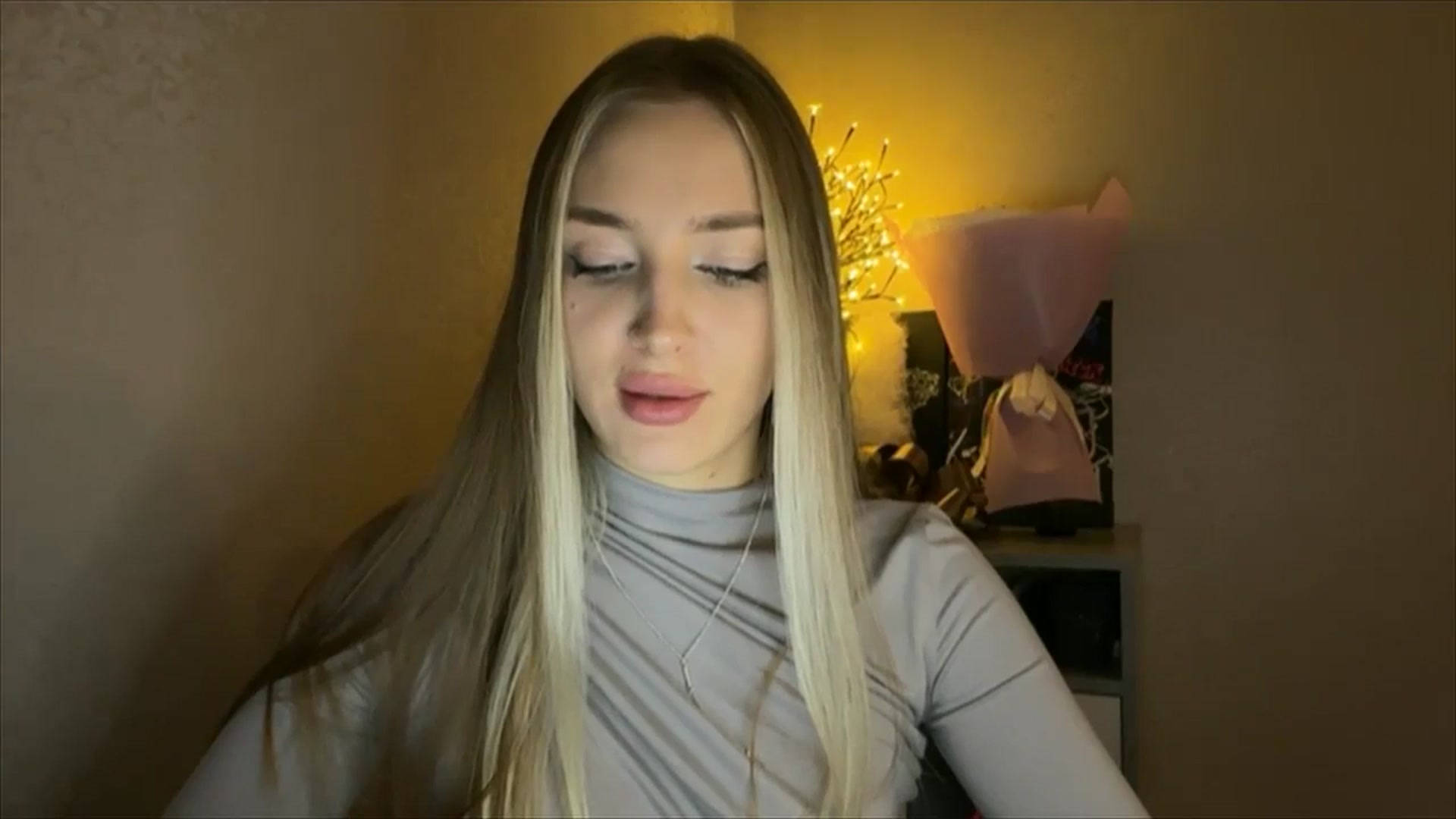 Gallery image thumbnail from My_Diana's myfreecams stream on, 11/16/2024, 21:30 image 15 of 20
