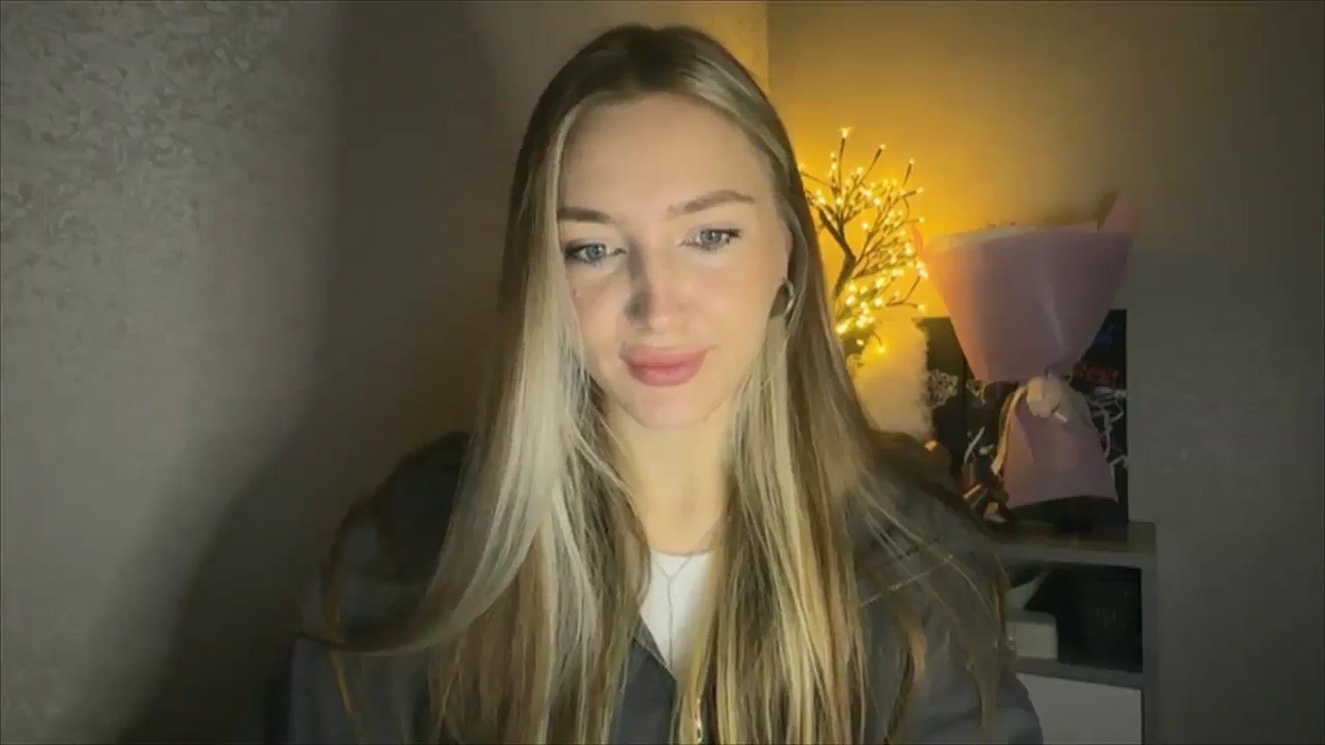 Gallery image thumbnail from My_Diana's myfreecams stream on, 11/17/2024, 14:59 image 7 of 20
