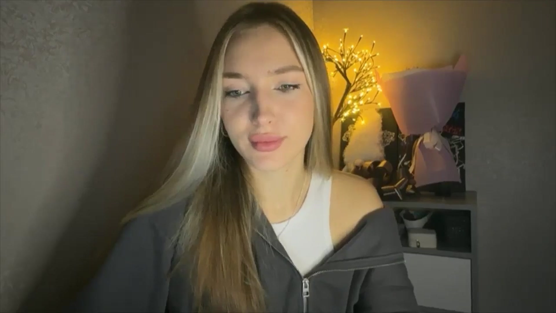 Gallery image thumbnail from My_Diana's myfreecams stream on, 11/17/2024, 14:59 image 2 of 20