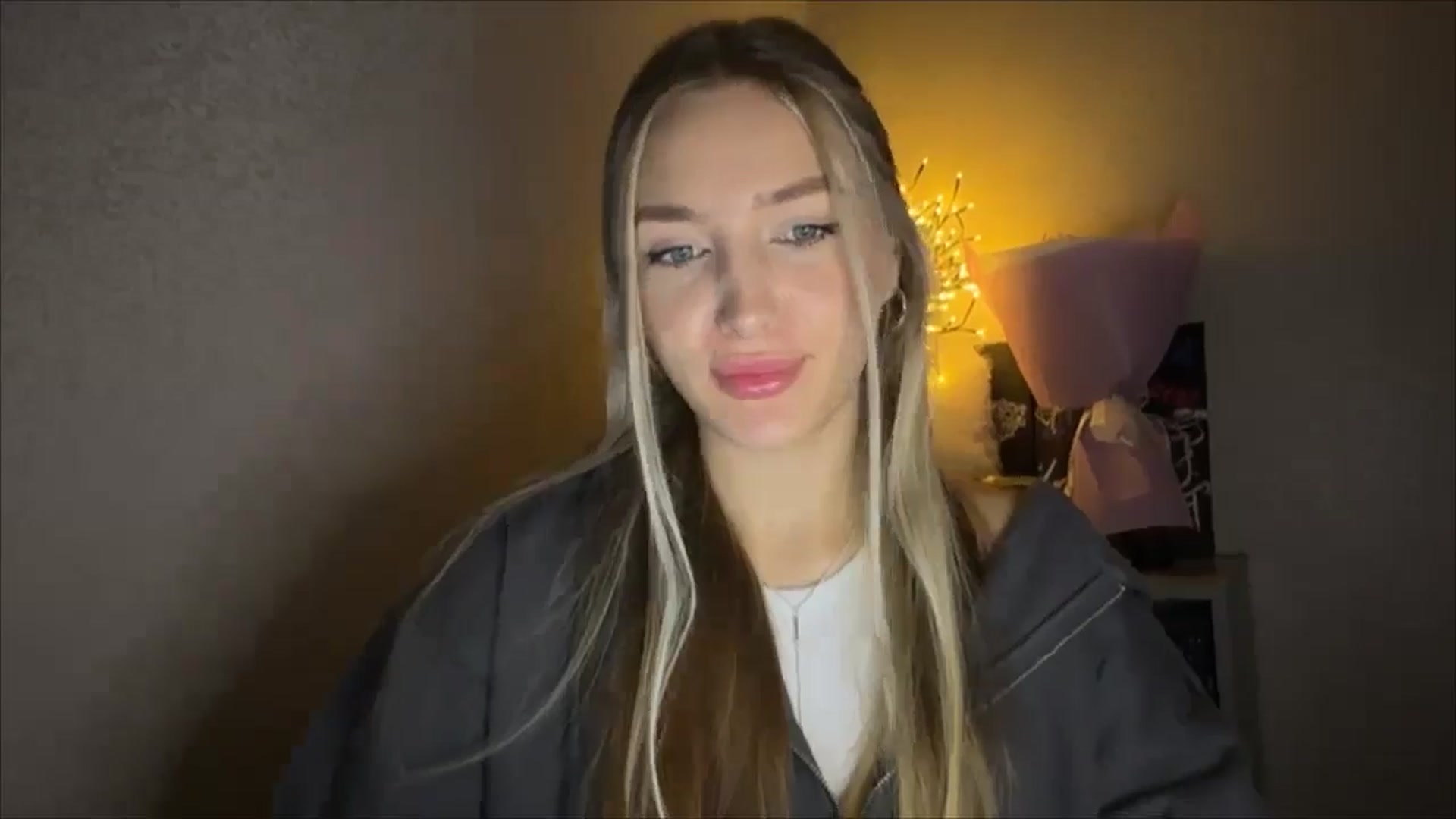 Gallery image thumbnail from My_Diana's myfreecams stream on, 11/17/2024, 21:24 image 15 of 20
