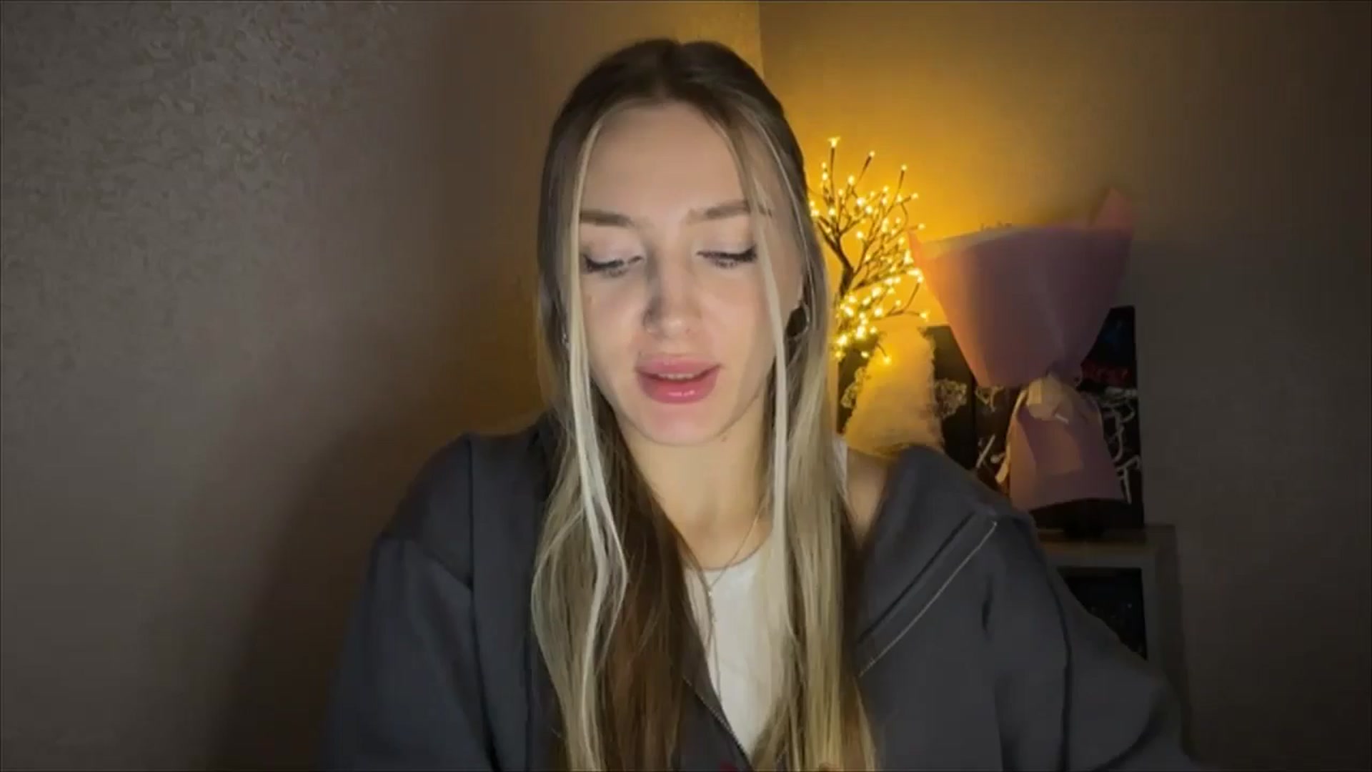 Gallery image thumbnail from My_Diana's myfreecams stream on, 11/17/2024, 21:24 image 1 of 20