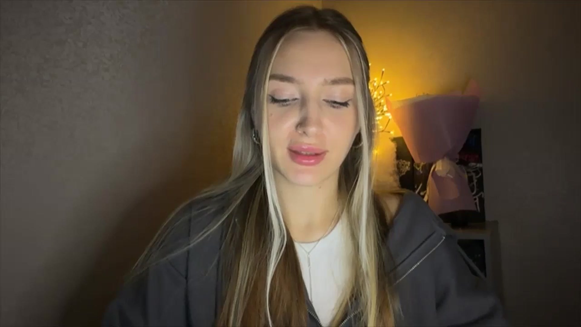 Gallery image thumbnail from My_Diana's myfreecams stream on, 11/17/2024, 21:24 image 13 of 20