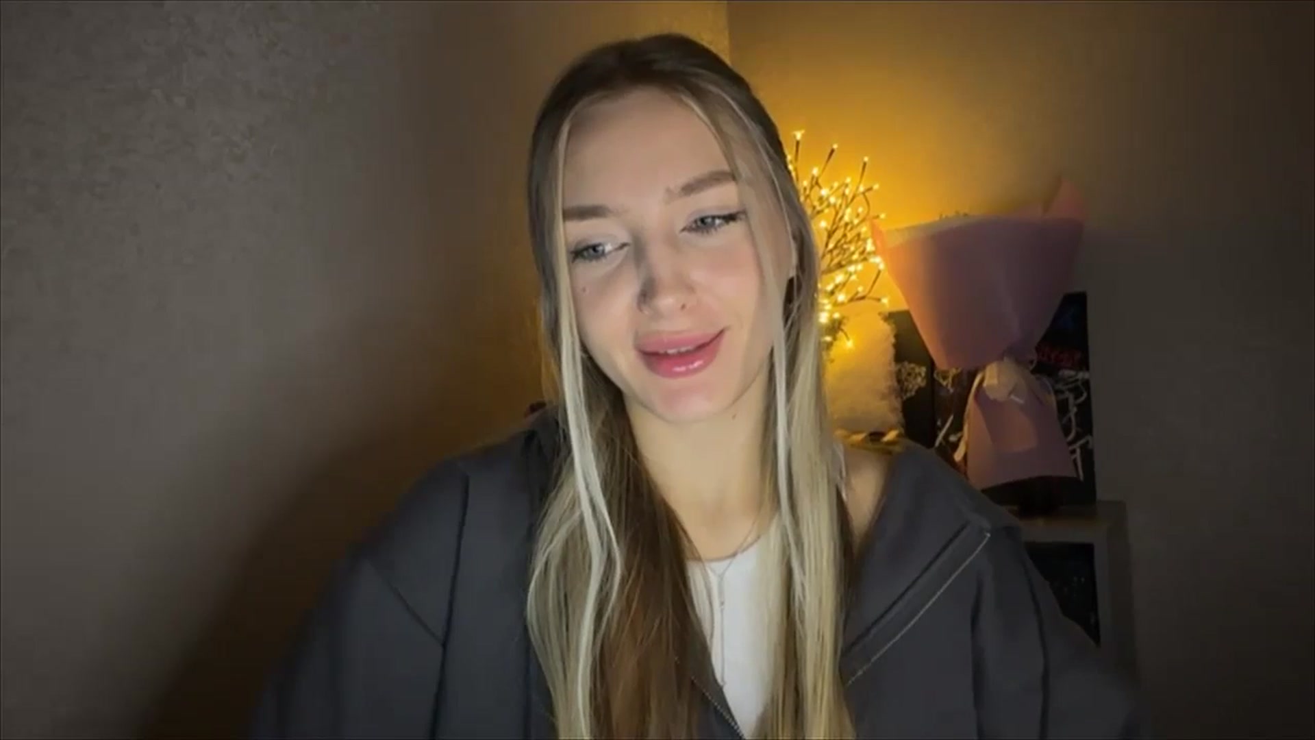 Gallery image thumbnail from My_Diana's myfreecams stream on, 11/17/2024, 21:24 image 5 of 20